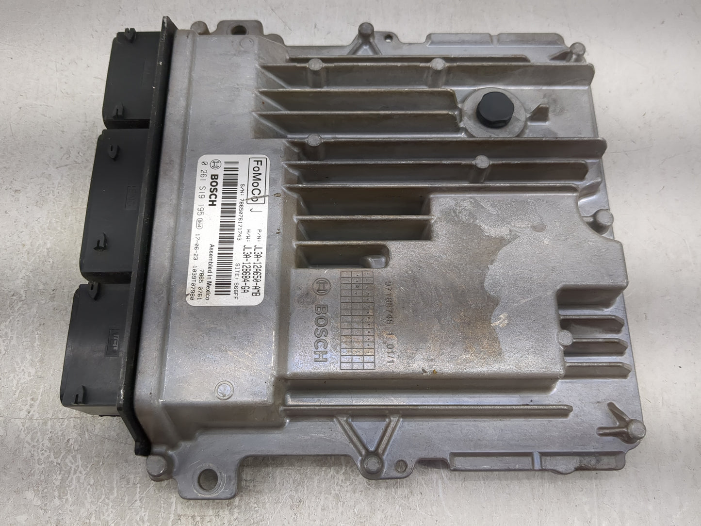 2018-2020 Ford F-150 PCM Engine Control Computer ECU ECM PCU OEM P/N:JL3A-12A650-AMB 0 261 S19 195 Fits Fits 2018 2019 2020 
