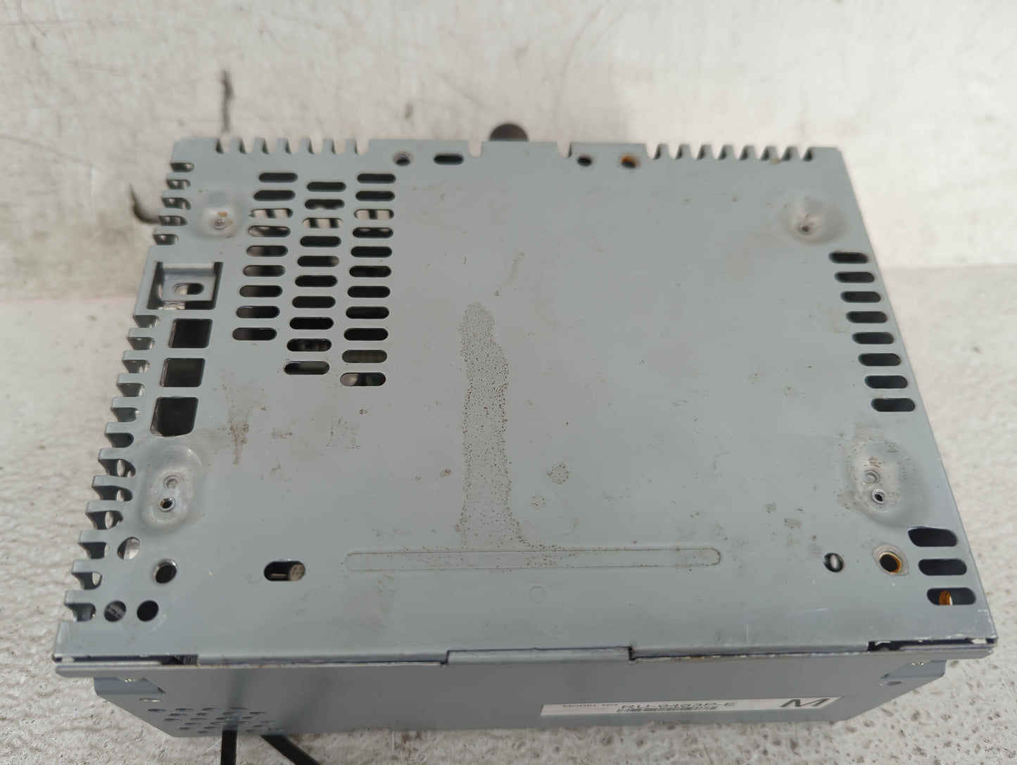 2017-2018 Ford F-150 Radio AM FM Cd Player Receiver Replacement P/N:JL3T-18D832-AA RU-9463P-E Fits Fits 2017 2018 OEM Used A