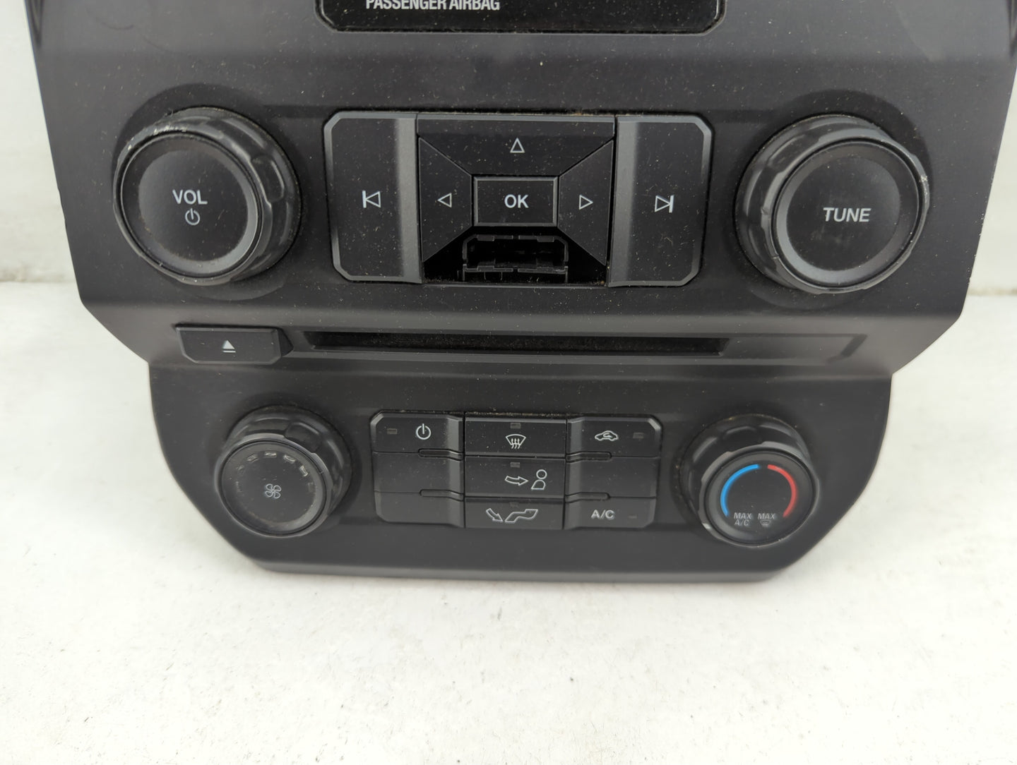 2018 Ford F-150 Climate Control Module Temperature AC/Heater Replacement P/N:JL3T-18E243-BKE Fits OEM Used Auto Parts - Oemu