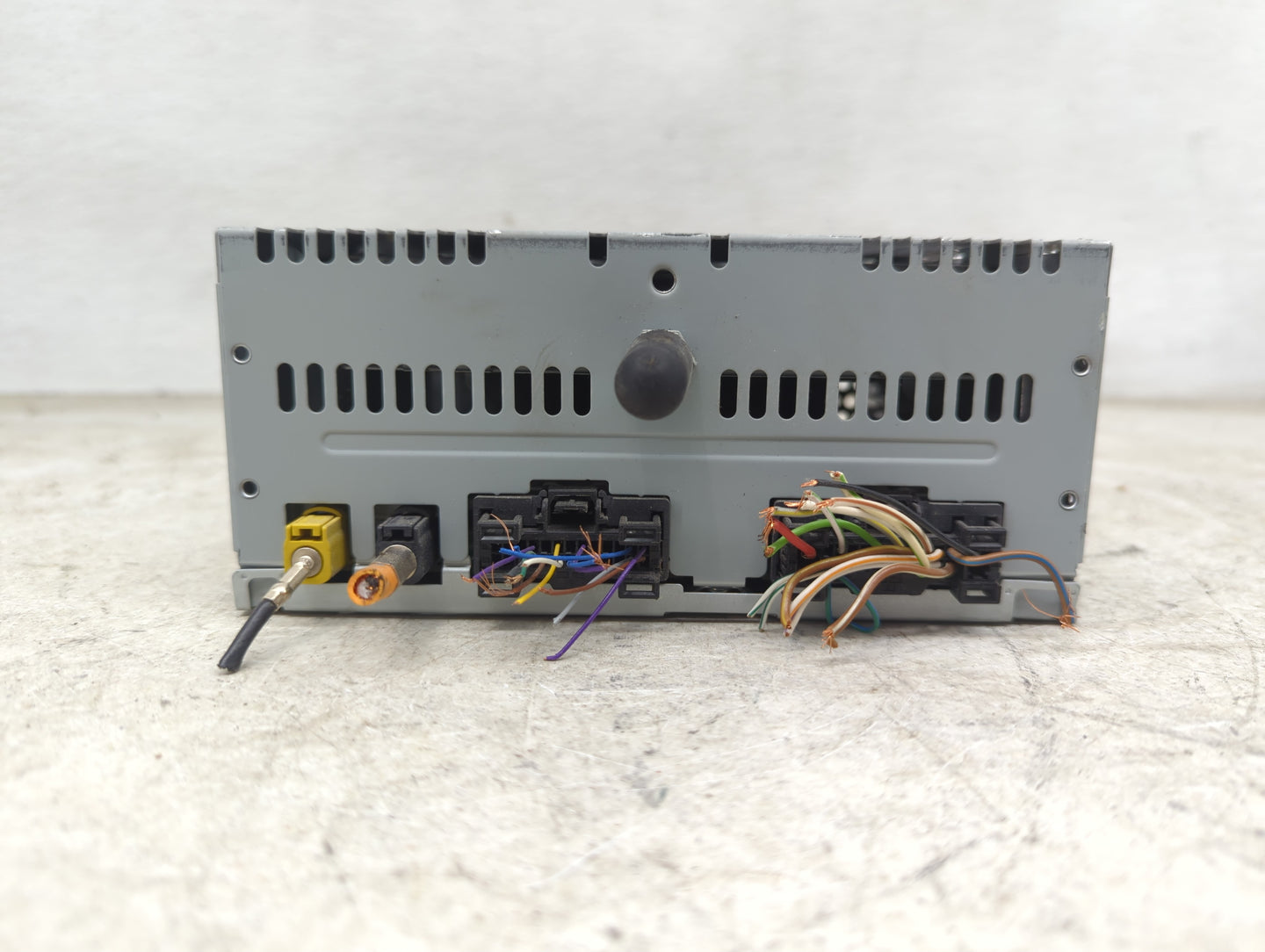 2017-2018 Ford F-150 Radio AM FM Cd Player Receiver Replacement P/N:PU-3640P-E HL3T-19C107-BC Fits Fits 2017 2018 OEM Used A