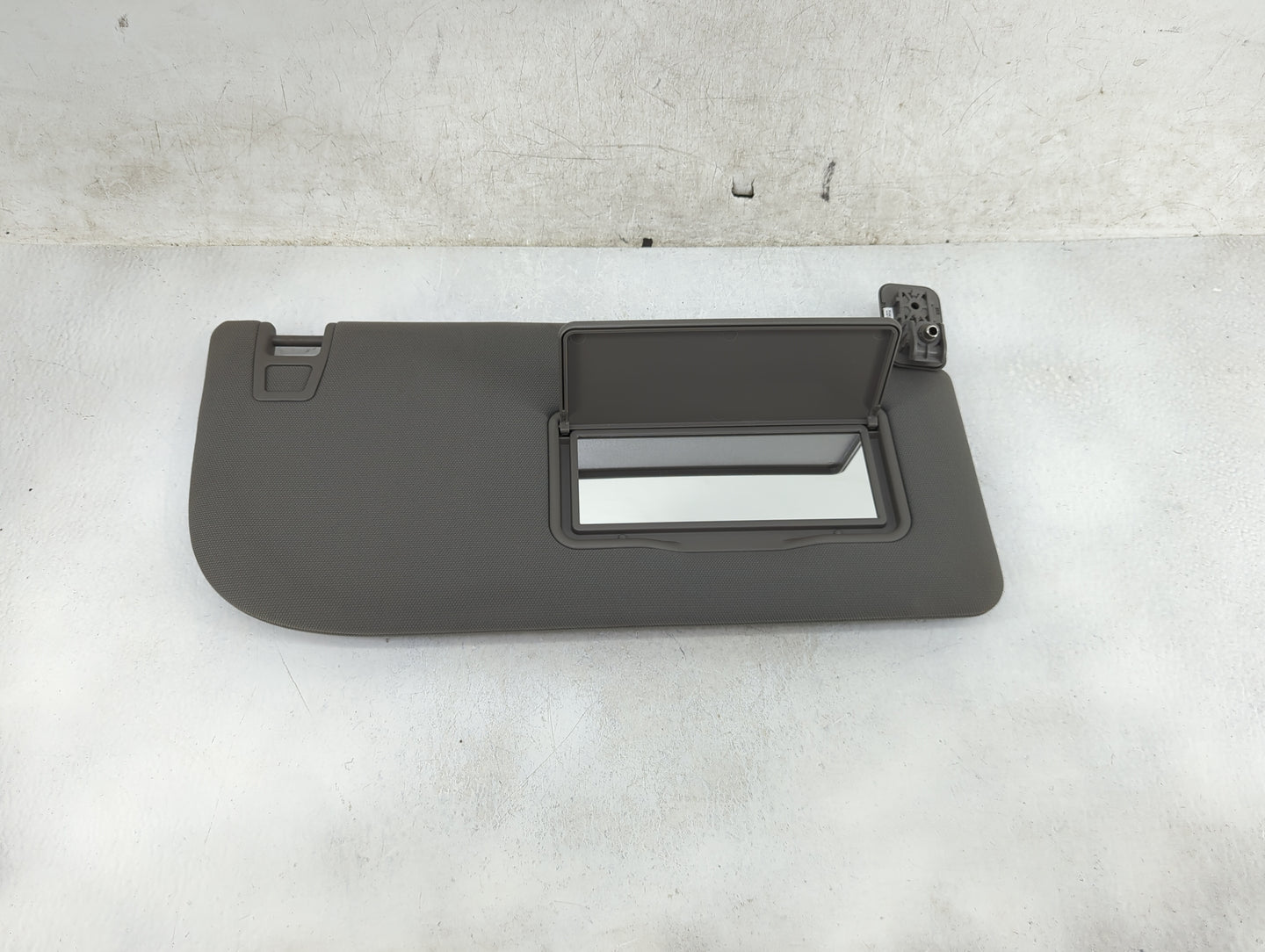 2018-2020 Ford F-150 Sun Visor Shade Replacement Passenger Right Mirror Fits Fits 2018 2019 2020 OEM Used Auto Parts - Oemus