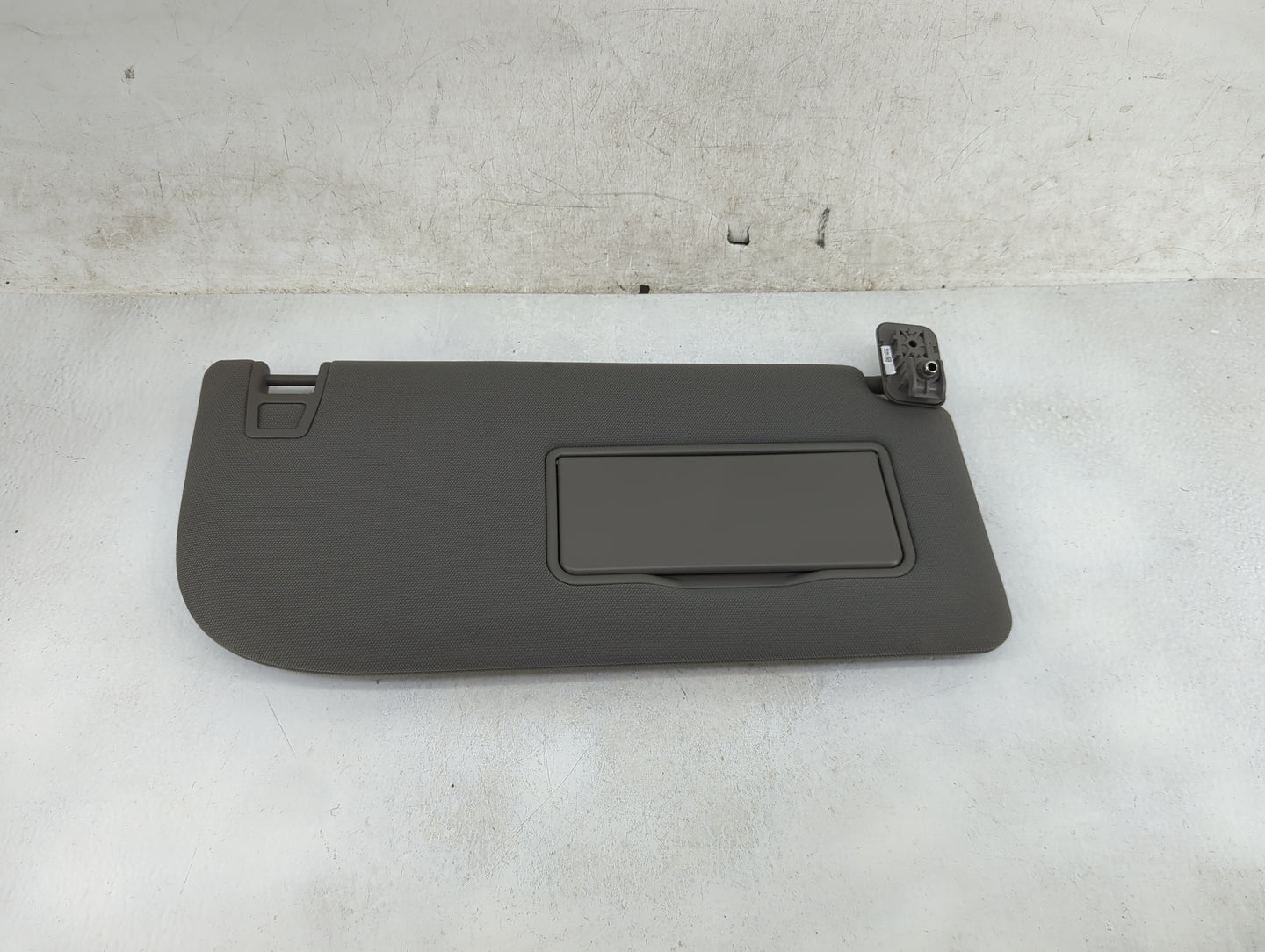 2018-2020 Ford F-150 Sun Visor Shade Replacement Passenger Right Mirror Fits Fits 2018 2019 2020 OEM Used Auto Parts - Oemus