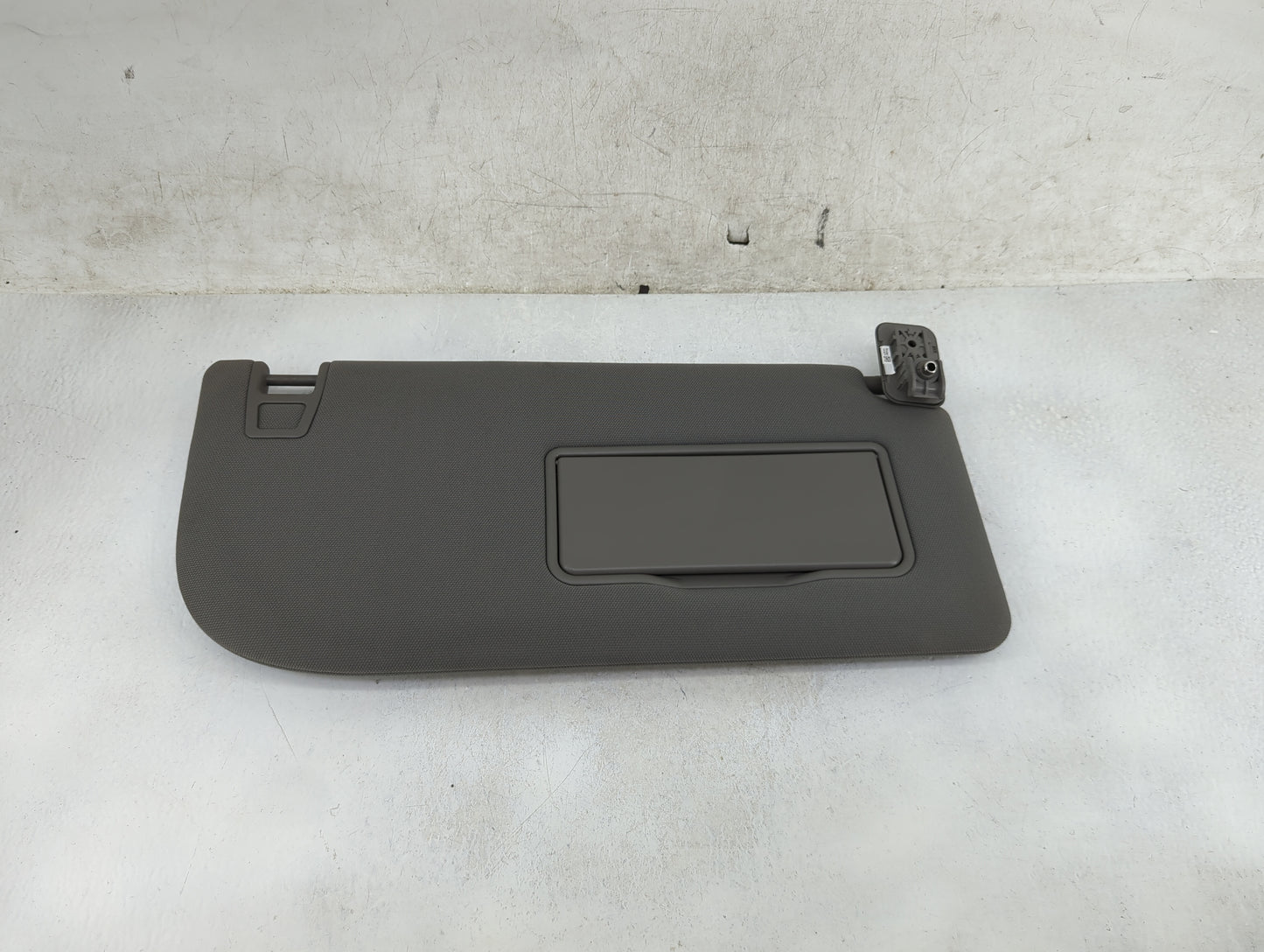 2018-2020 Ford F-150 Sun Visor Shade Replacement Passenger Right Mirror Fits Fits 2018 2019 2020 OEM Used Auto Parts - Oemus