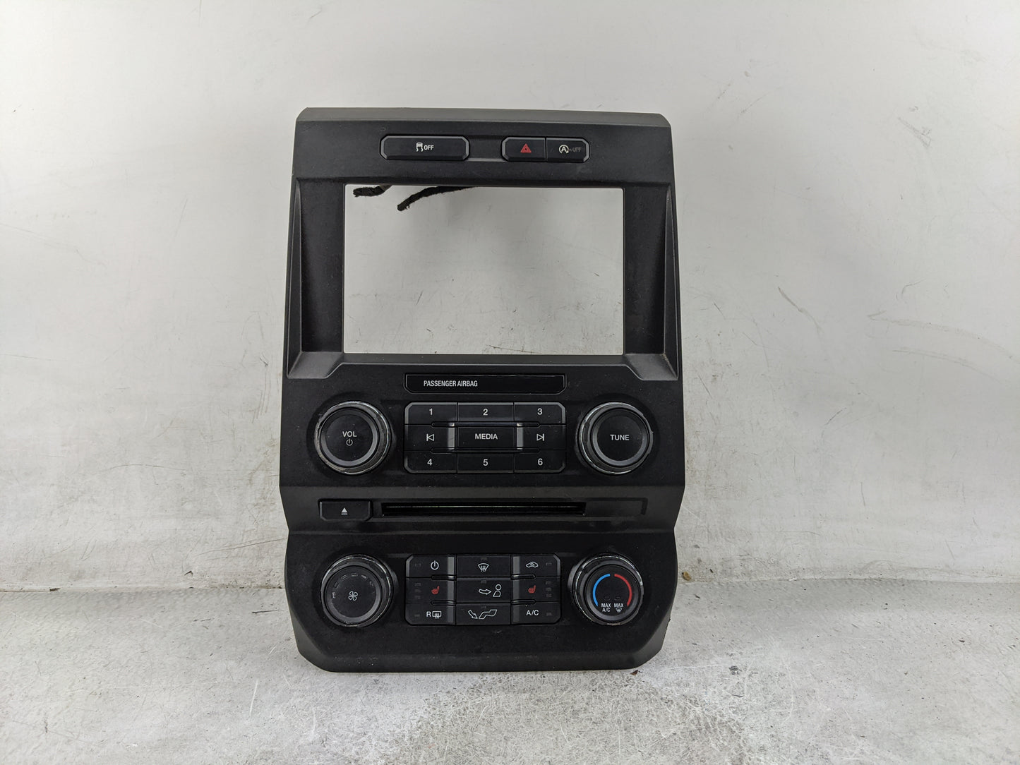 2018-2018 Ford F-150 Radio Control Panel 1475682 - Oemusedautoparts1.com