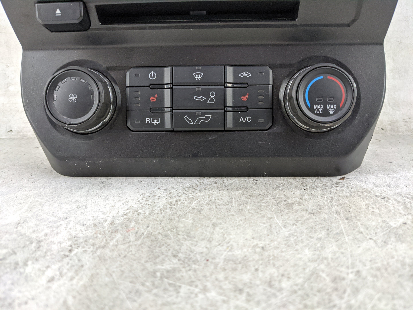 2018-2018 Ford F-150 Radio Control Panel 1475682 - Oemusedautoparts1.com