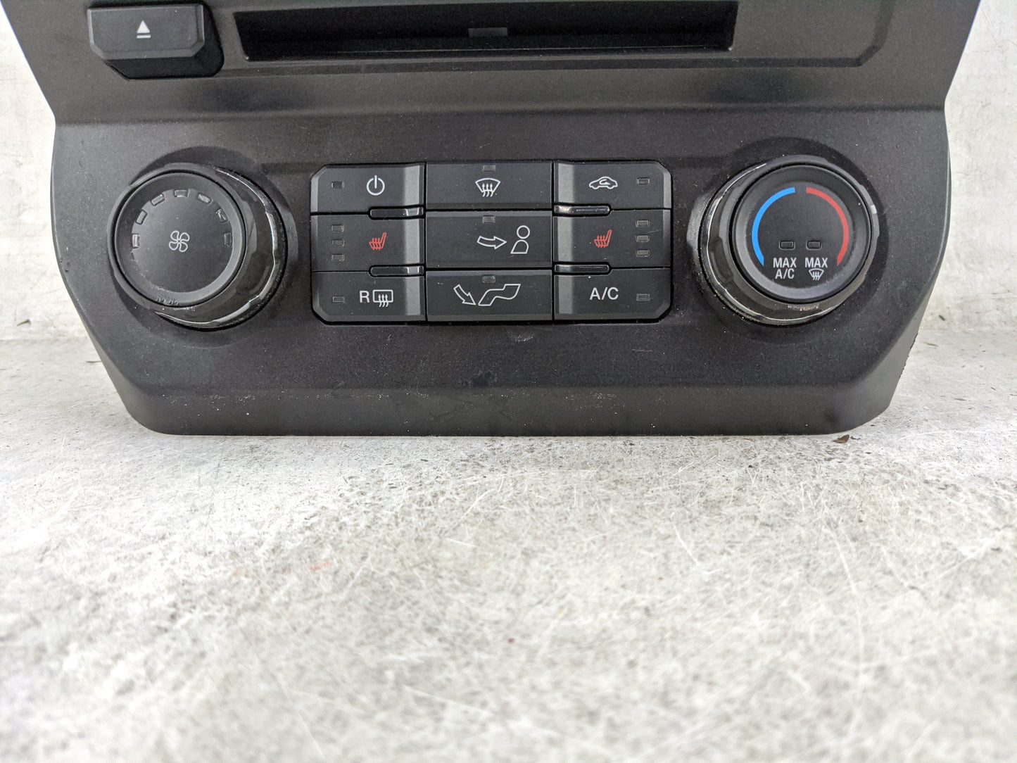 2018-2018 Ford F-150 Radio Control Panel 1475682 - Oemusedautoparts1.com