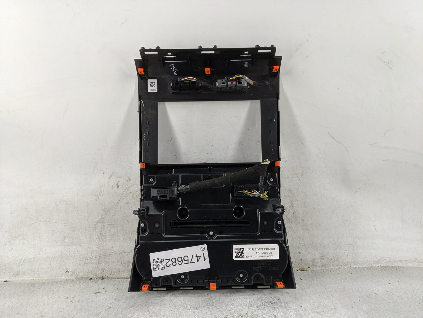 2018-2018 Ford F-150 Radio Control Panel 1475682 - Oemusedautoparts1.com