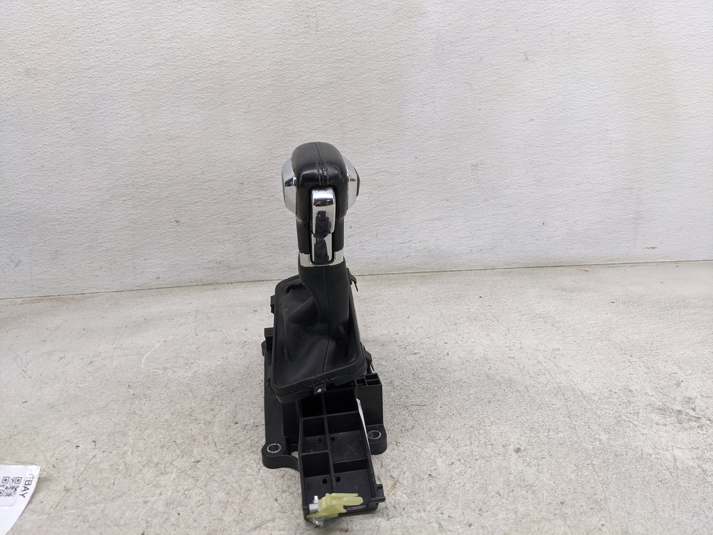 2018 Ford F-150 Floor Console Assembly Shifter - Oemusedautoparts1.com
