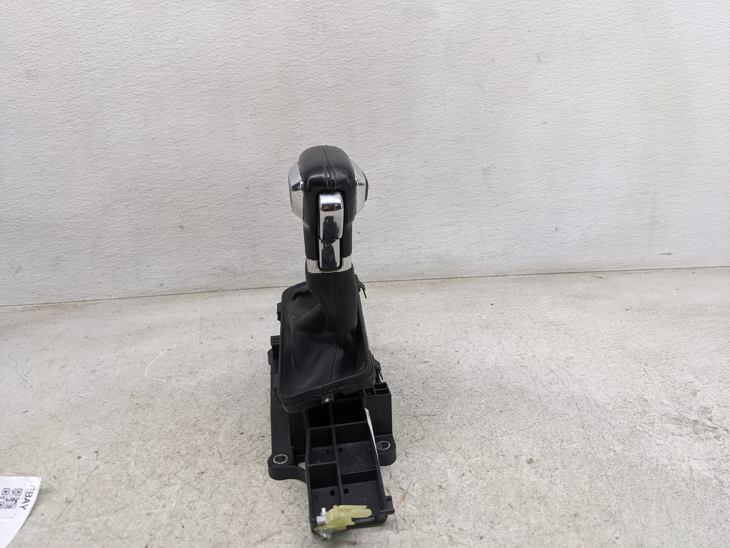 2018 Ford F-150 Floor Console Assembly Shifter - Oemusedautoparts1.com