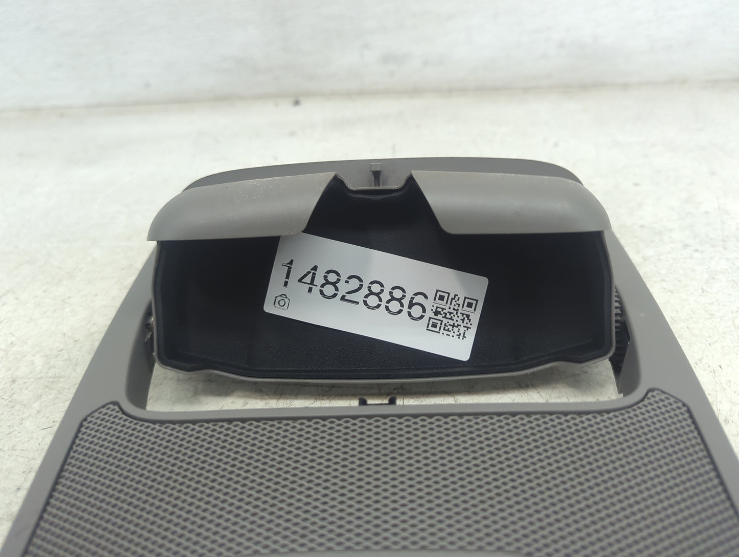 2015-2020 Ford F-150 Overhead Console W/rear Climate Control Gray - Oemusedautoparts1.com