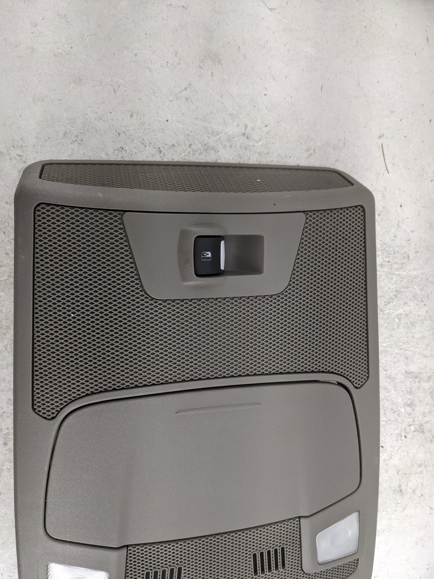 2015-2020 Ford F-150 Overhead Roof Console Interior Dome Light 1483001 - Oemusedautoparts1.com