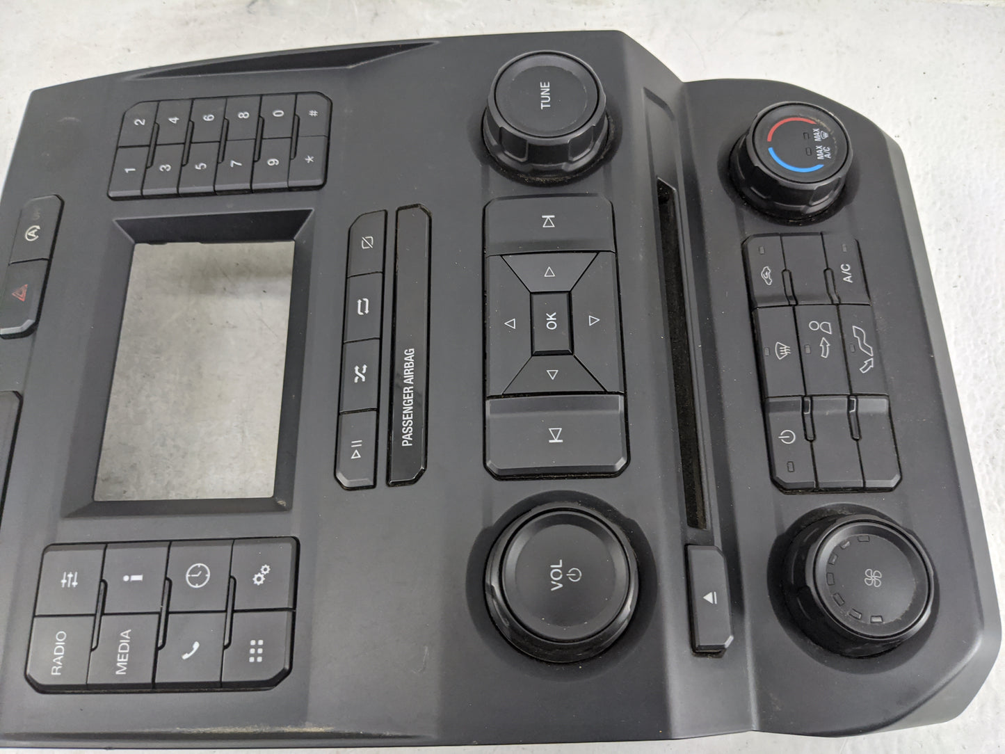 2018-2018 Ford F-150 Radio Control Panel 1483043 - Oemusedautoparts1.com