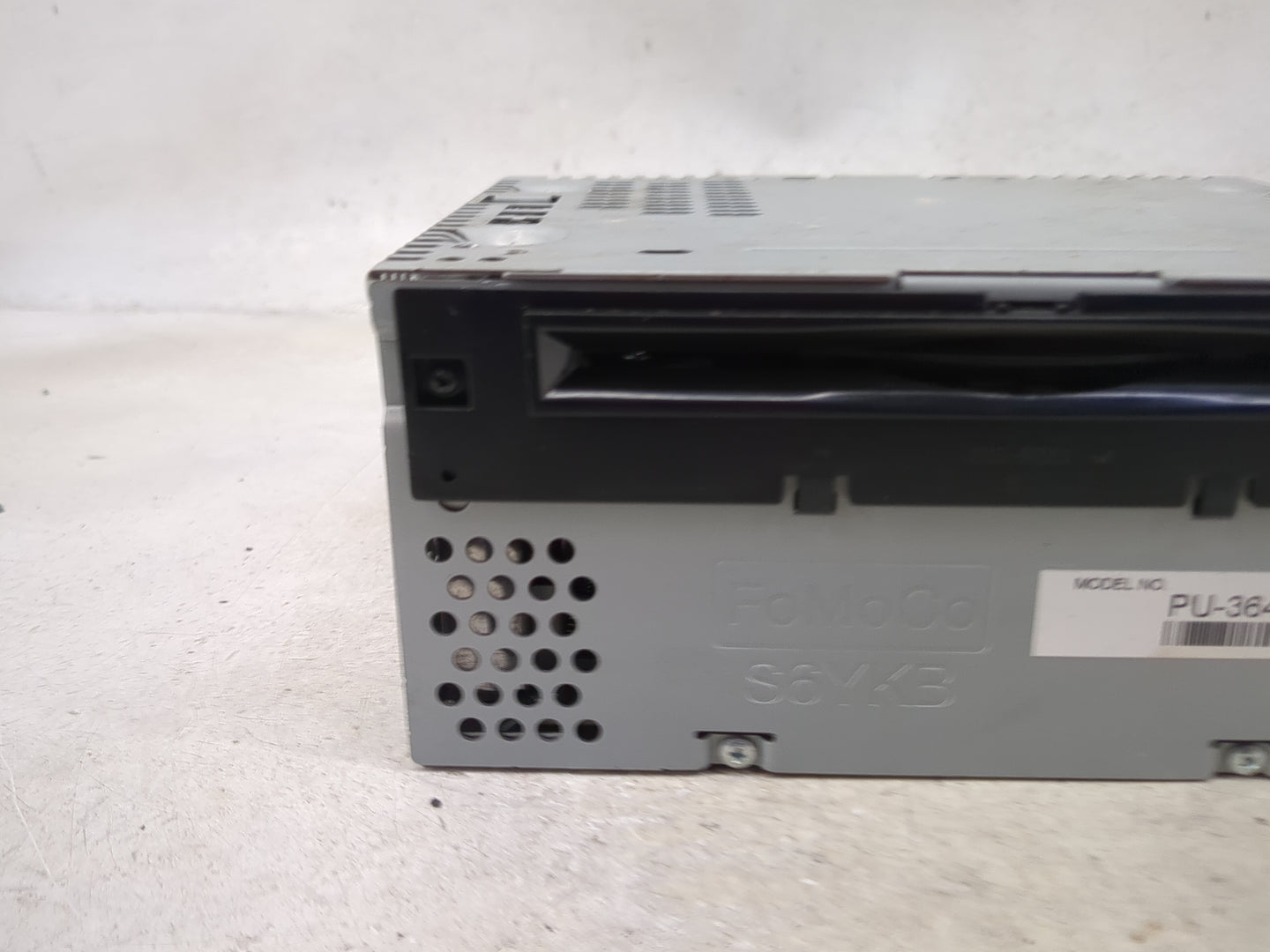 2017-2018 Ford F-150 Radio AM FM Cd Player Receiver Replacement P/N:PU-3640P-E Fits Fits 2017 2018 OEM Used Auto Parts - Oem