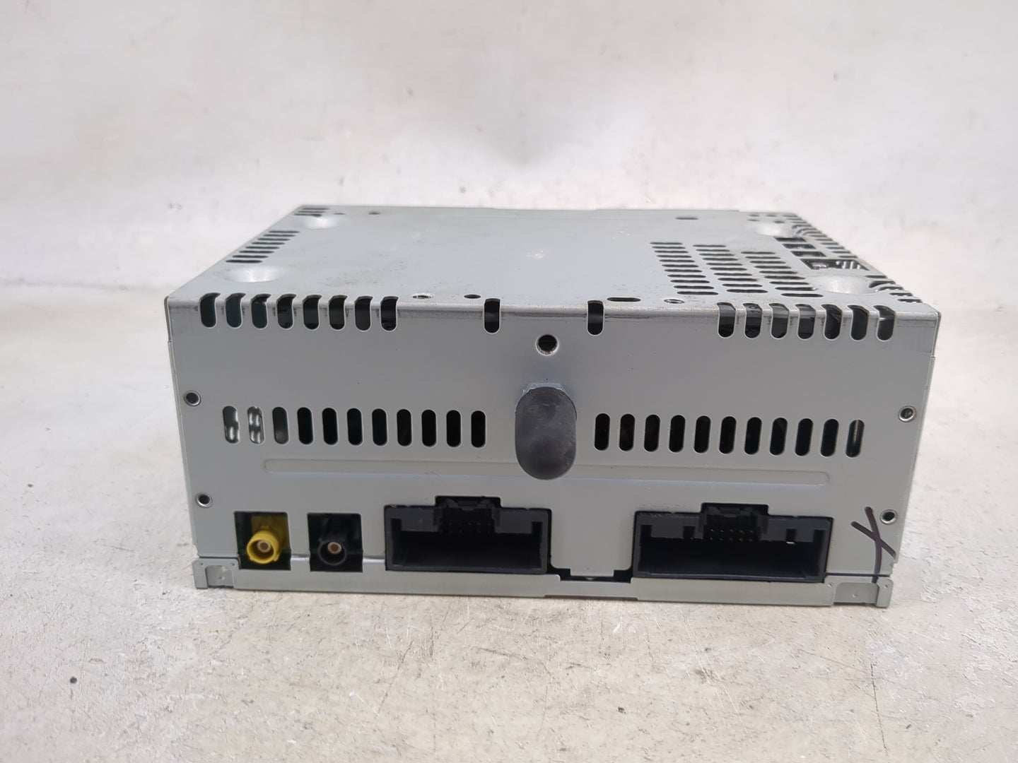 2017-2018 Ford F-150 Radio AM FM Cd Player Receiver Replacement P/N:PU-3640P-E Fits Fits 2017 2018 OEM Used Auto Parts - Oem