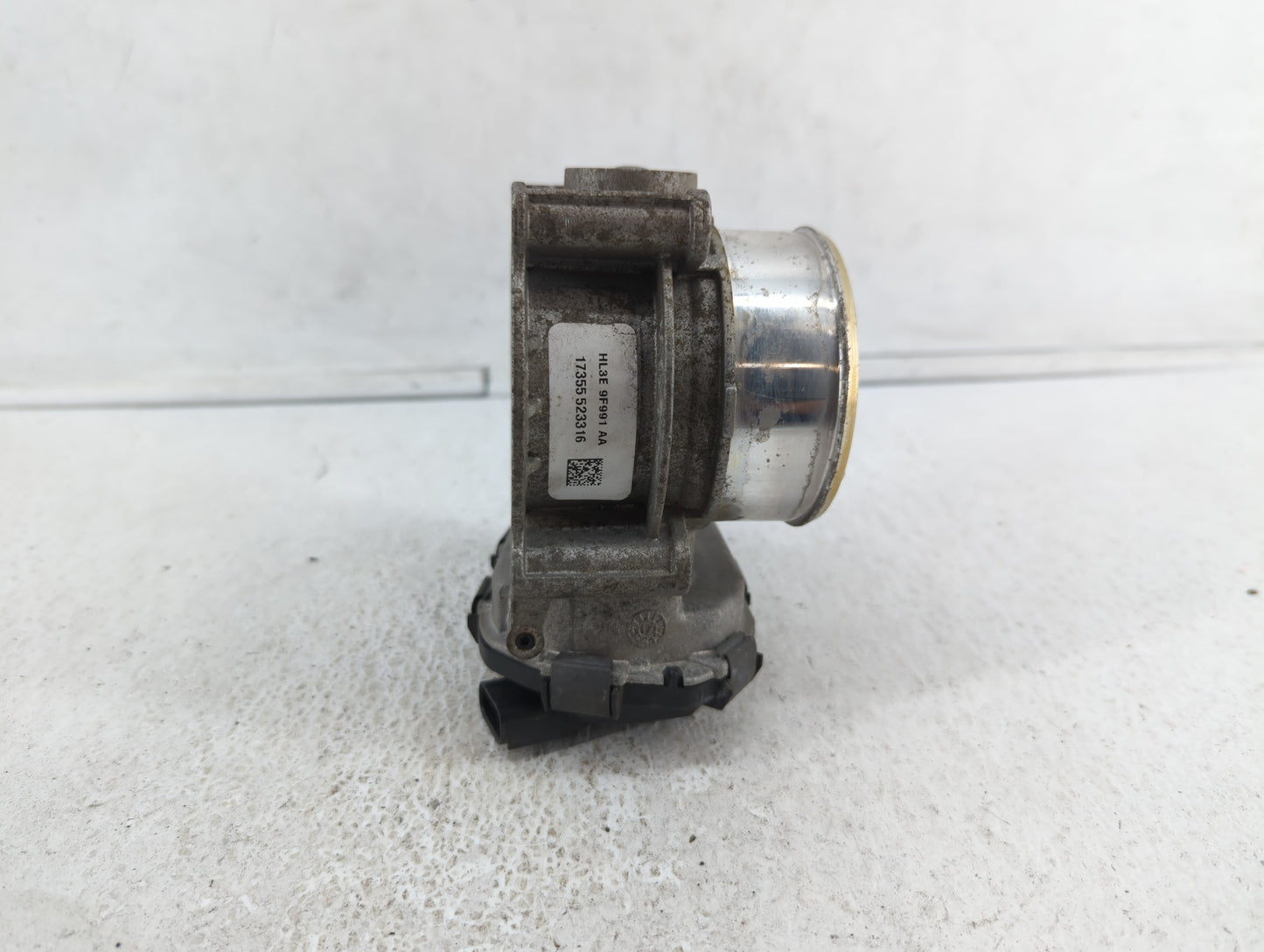 2017-2019 Ford F-150 Throttle Body P/N:71562054 HL3E-9F991-AA Fits Fits 2017 2018 2019 OEM Used Auto Parts - Oemusedautopart