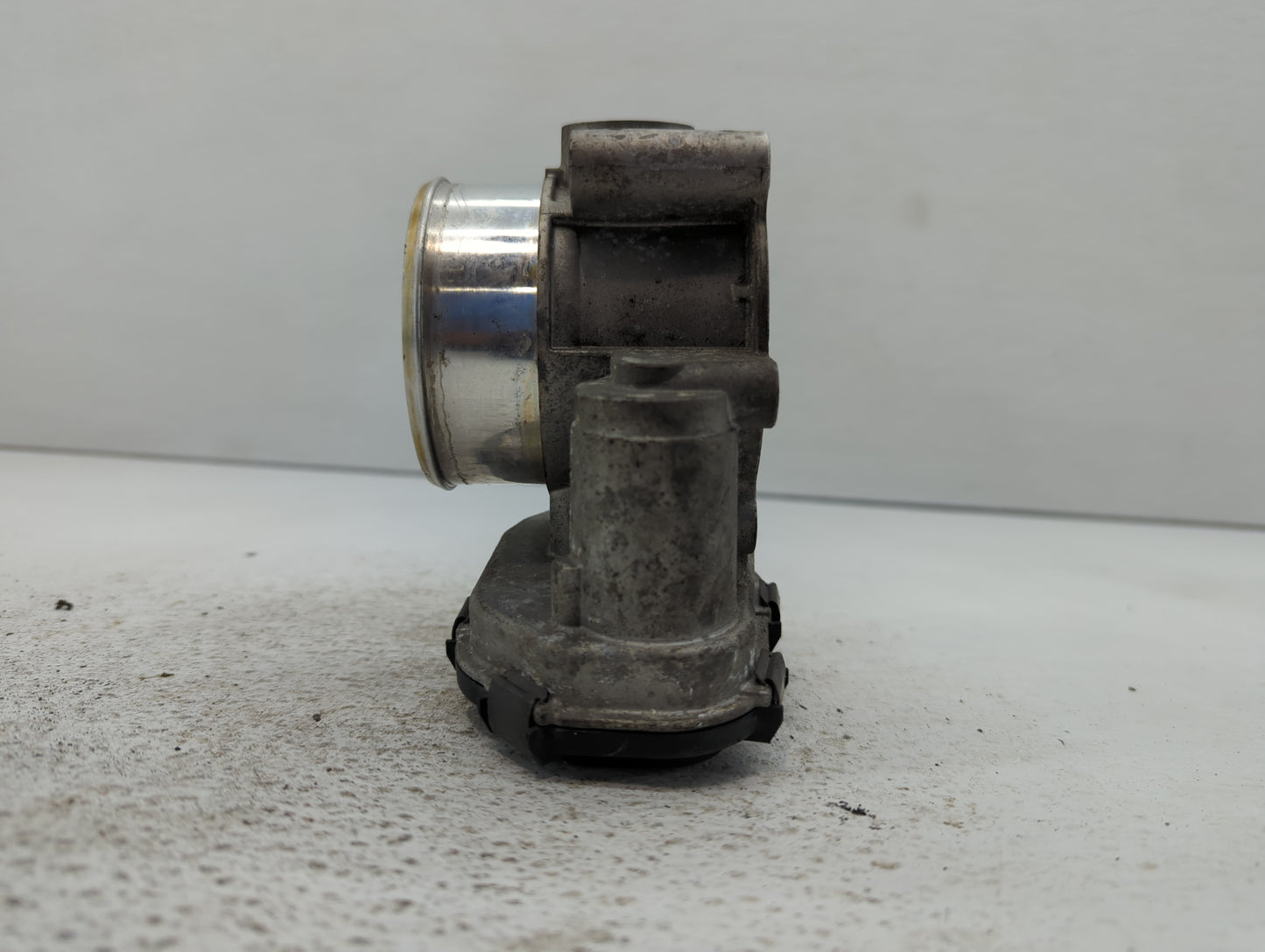 2017-2022 Ford F-150 Throttle Body P/N:HL3E 9F991 AA Fits Fits 2017 2018 2019 2020 2021 2022 OEM Used Auto Parts - Oemusedau