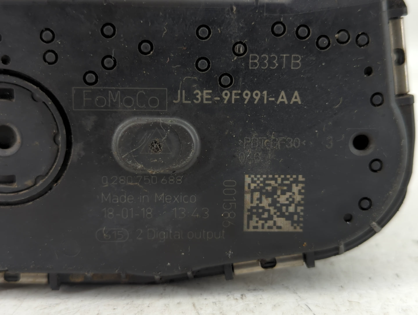 2018-2020 Ford F-150 Throttle Body P/N:JL3E-9F991-AA Fits Fits 2018 2019 2020 2021 2022 OEM Used Auto Parts - Oemusedautopar