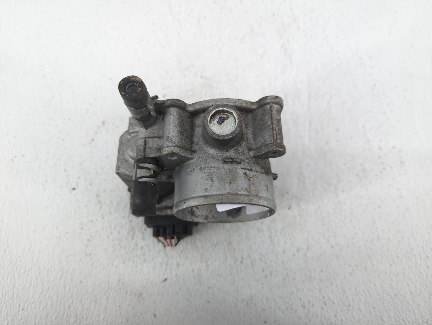 2018-2020 Ford F-150 Throttle Body Fits Fits 2018 2019 2020 2021 2022 OEM Used Auto Parts - Oemusedautoparts1.com