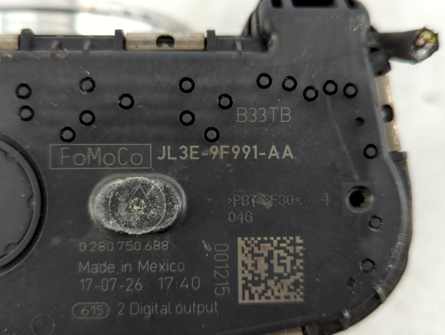 2018-2020 Ford F-150 Throttle Body P/N:JL3E-9F991-AA Fits Fits 2018 2019 2020 2021 2022 OEM Used Auto Parts - Oemusedautopar