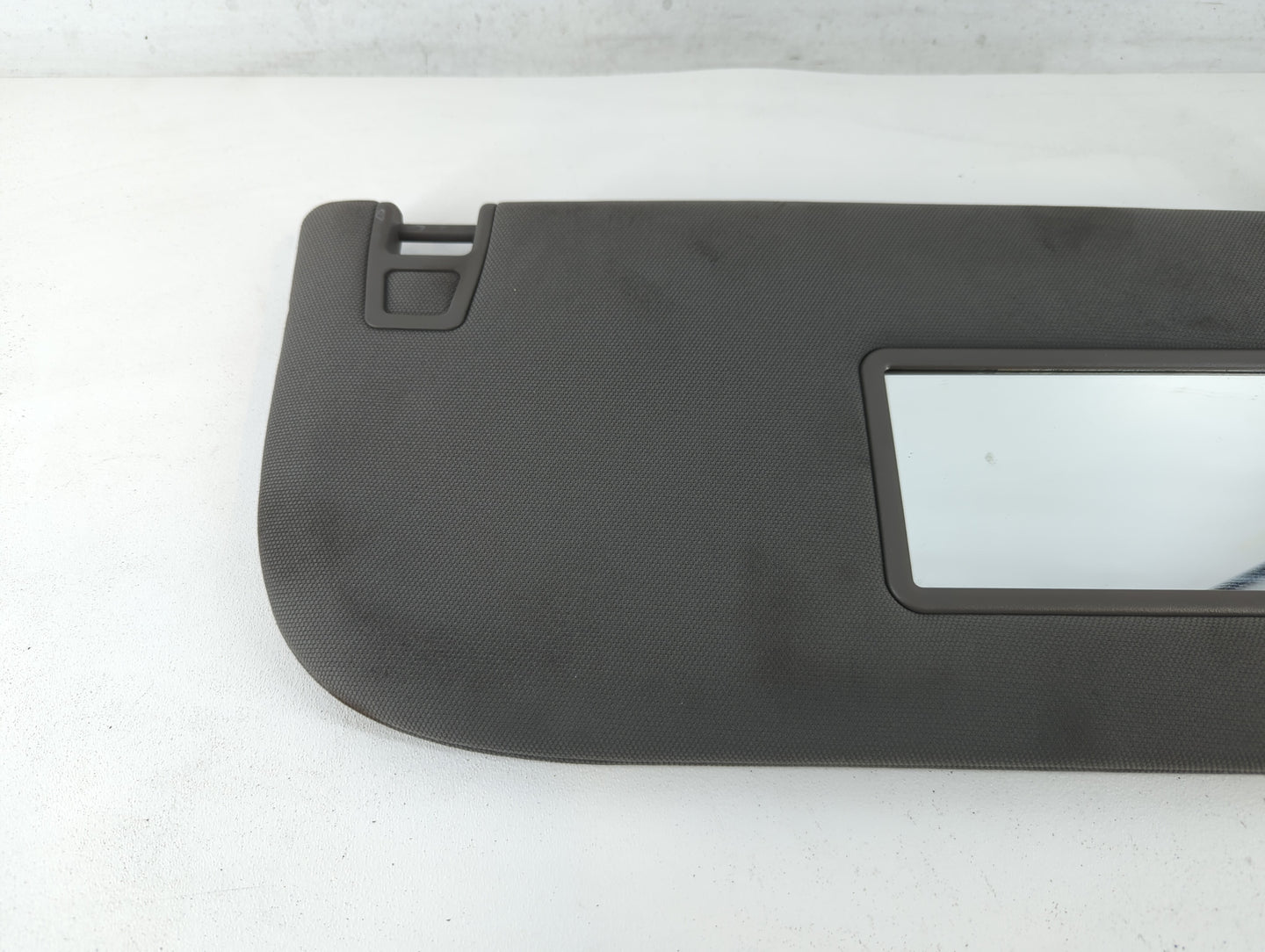 2018-2020 Ford F-150 Sun Visor Shade Replacement Passenger Right Mirror Fits Fits 2018 2019 2020 OEM Used Auto Parts - Oemus