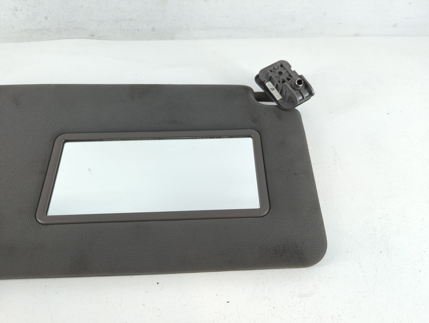 2018-2020 Ford F-150 Sun Visor Shade Replacement Passenger Right Mirror Fits Fits 2018 2019 2020 OEM Used Auto Parts - Oemus