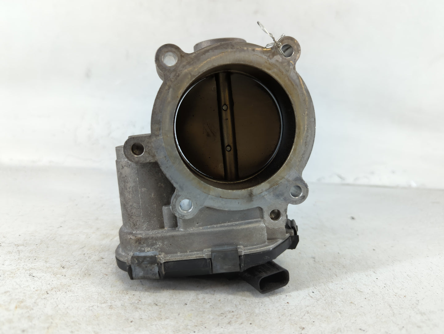 2017-2022 Ford F-150 Throttle Body P/N:HL3E 9F991 AA Fits Fits 2017 2018 2019 2020 2021 2022 OEM Used Auto Parts - Oemusedau