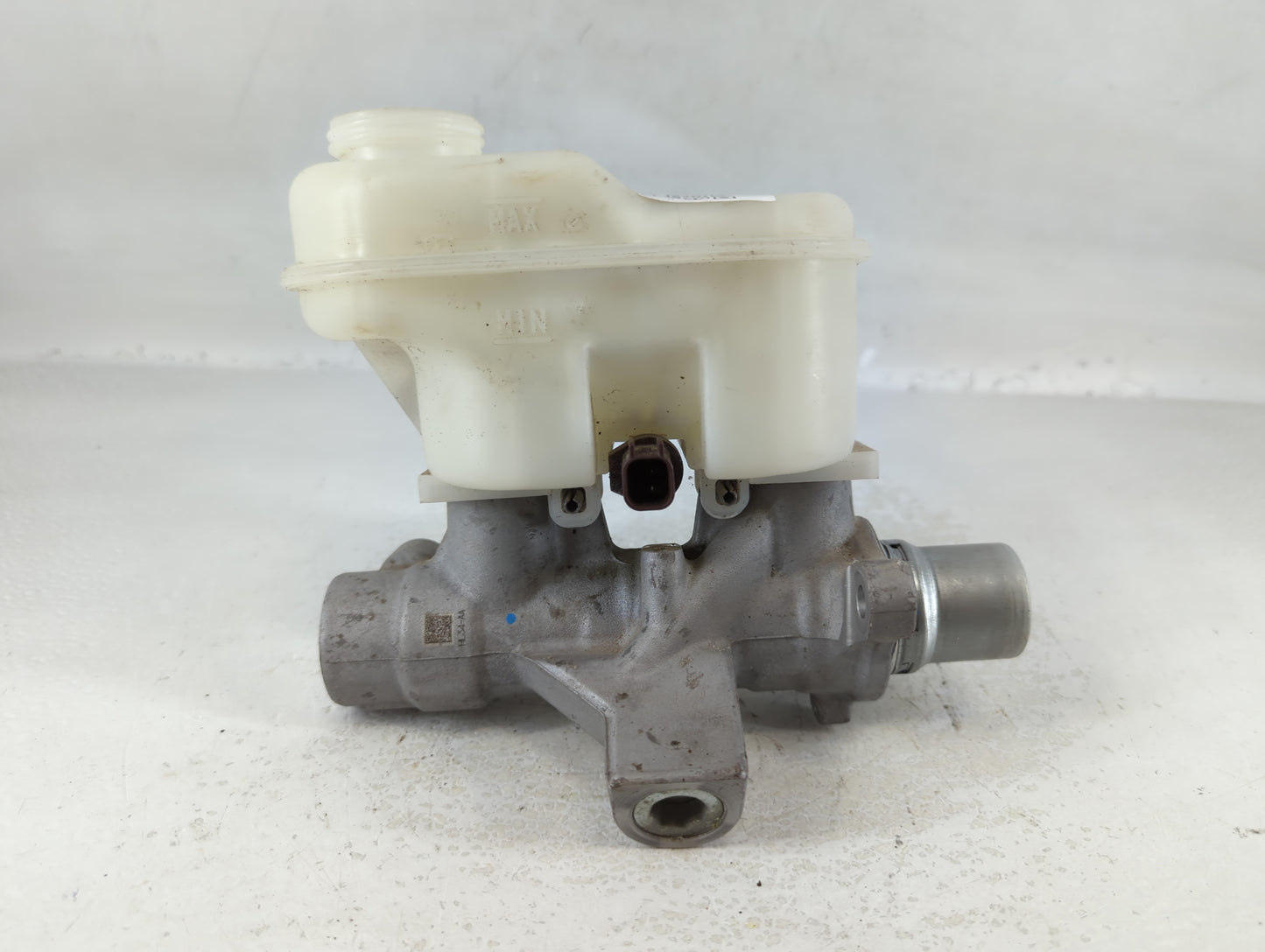 2018-2020 Ford F-150 Brake Master Cylinder 740772 - Oemusedautoparts1.com