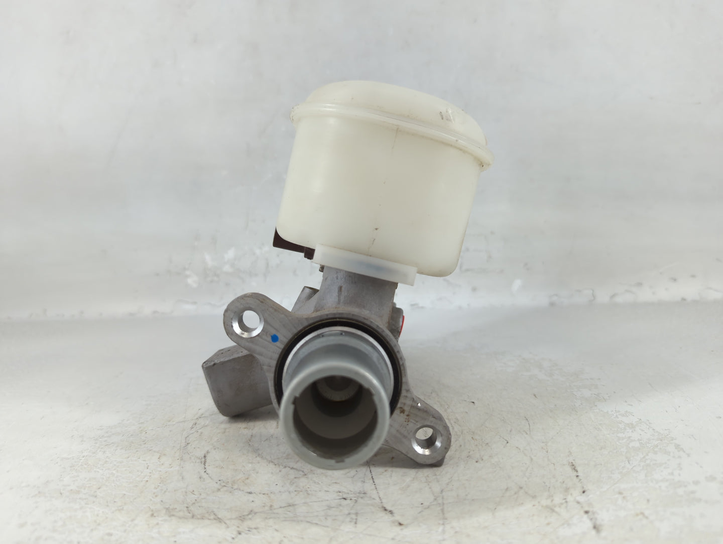 2018-2020 Ford F-150 Brake Master Cylinder 740772 - Oemusedautoparts1.com