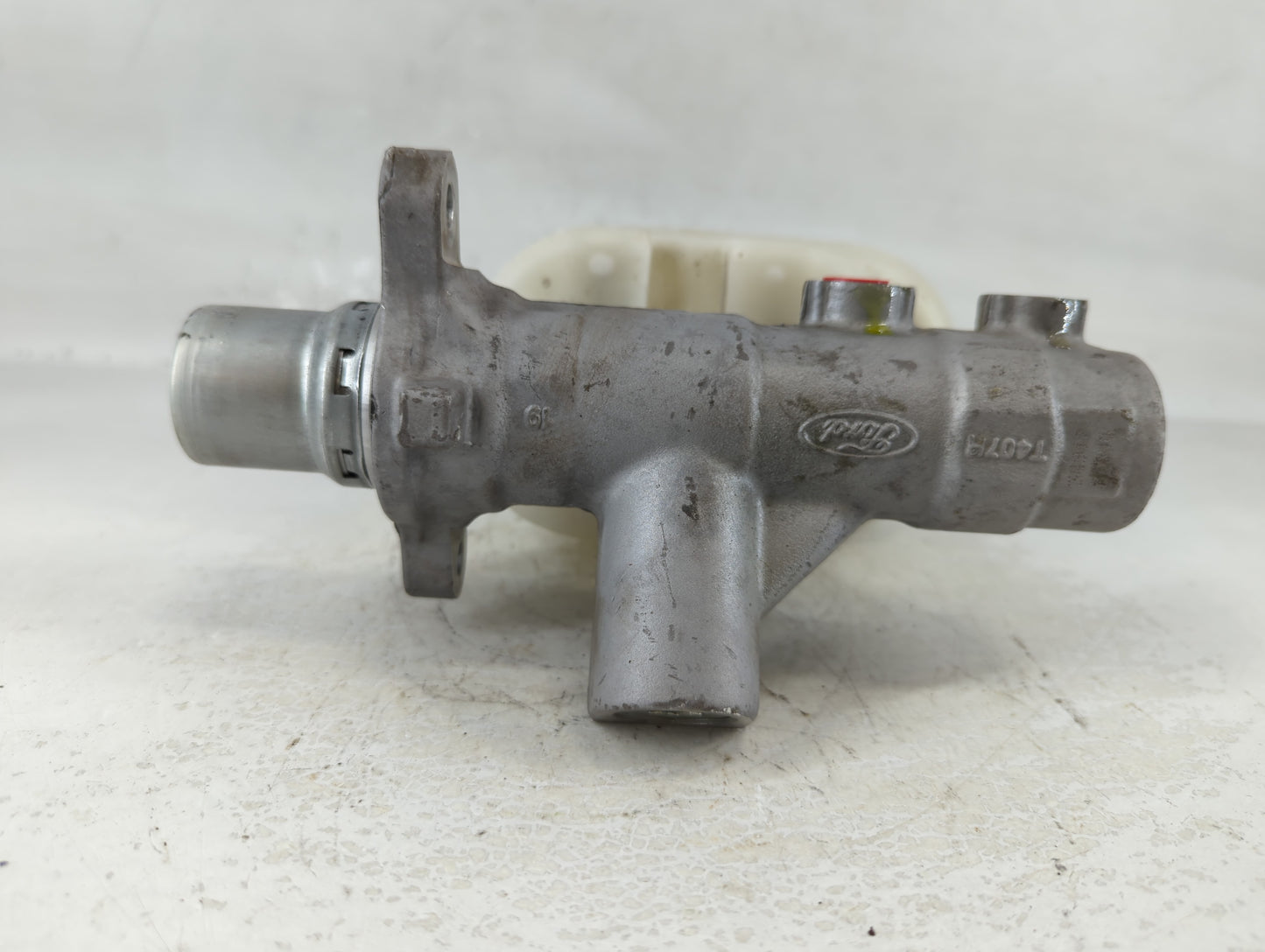2018-2020 Ford F-150 Brake Master Cylinder 740772 - Oemusedautoparts1.com