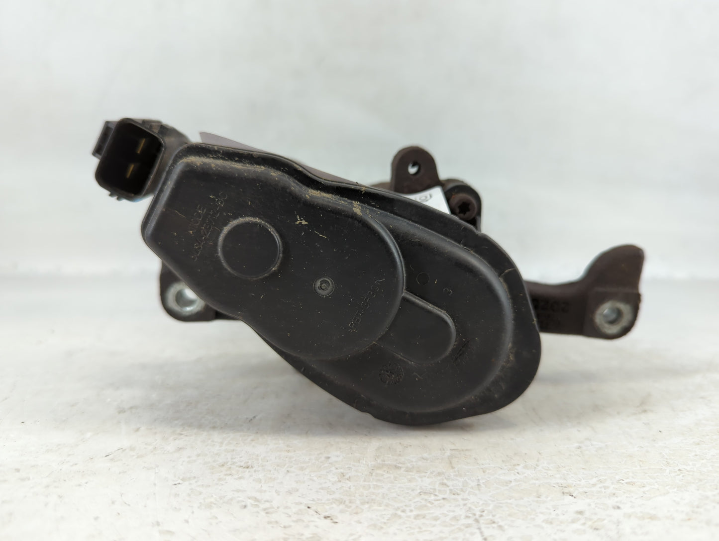 2015-2018 Ford F-150 Rear Driver Left Brake Caliper - Oemusedautoparts1.com