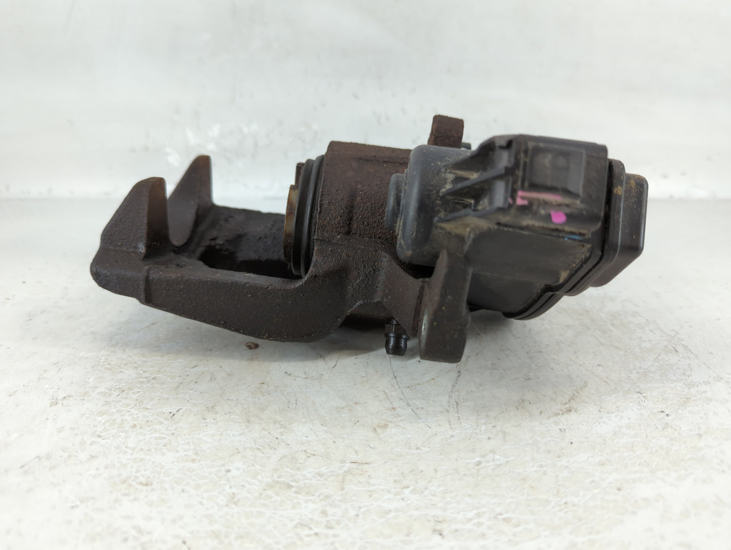 2015-2018 Ford F-150 Rear Driver Left Brake Caliper - Oemusedautoparts1.com