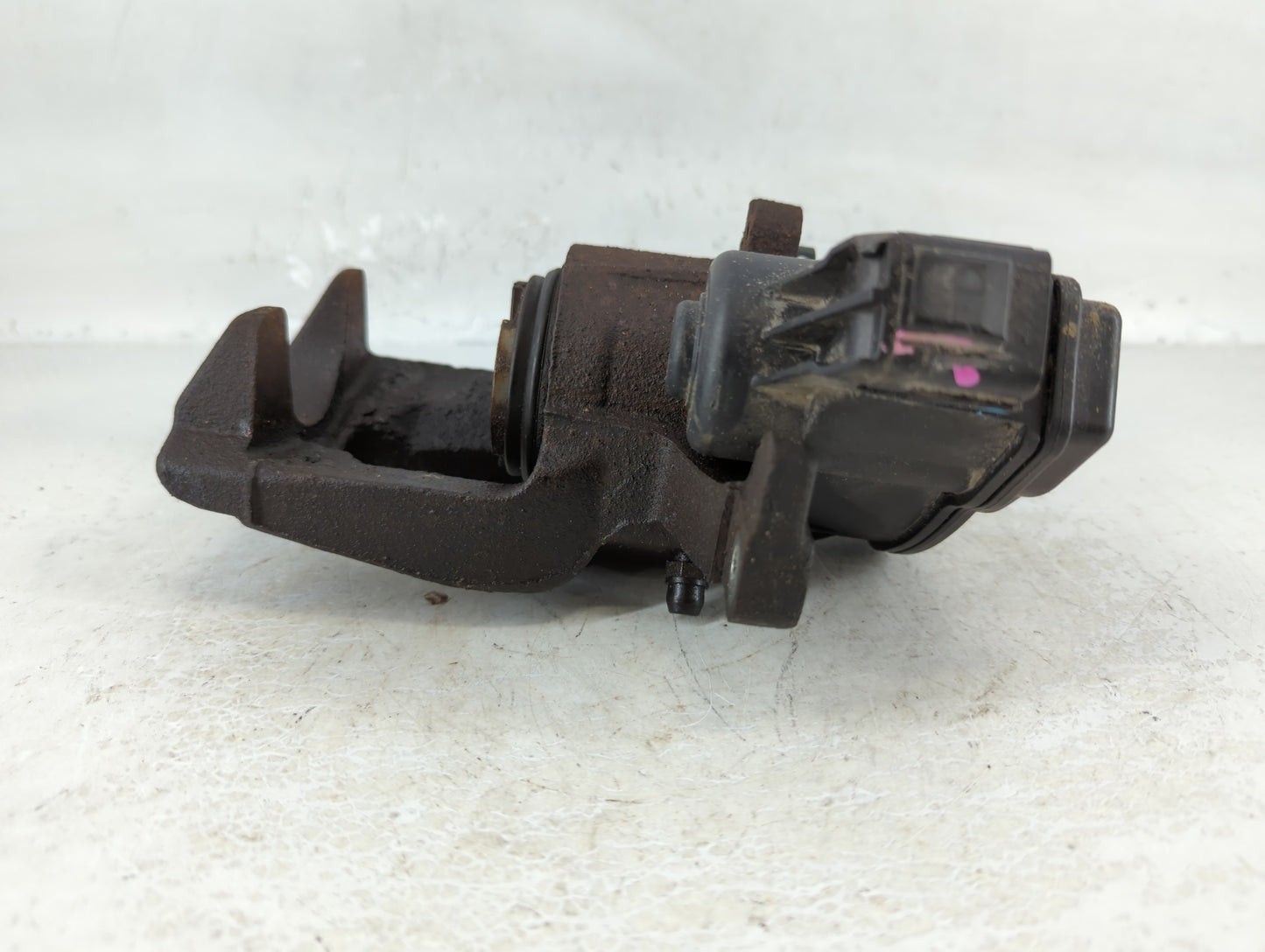 2015-2018 Ford F-150 Rear Driver Left Brake Caliper - Oemusedautoparts1.com