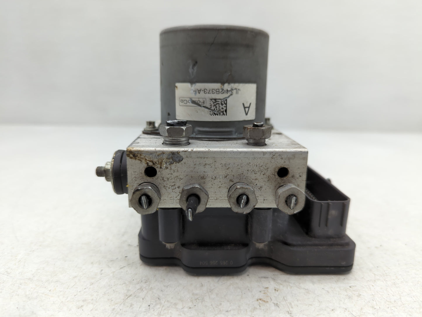 2018 Ford F-150 ABS Pump Control Module Replacement P/N:JL34-2B373-AH Fits OEM Used Auto Parts - Oemusedautoparts1.com