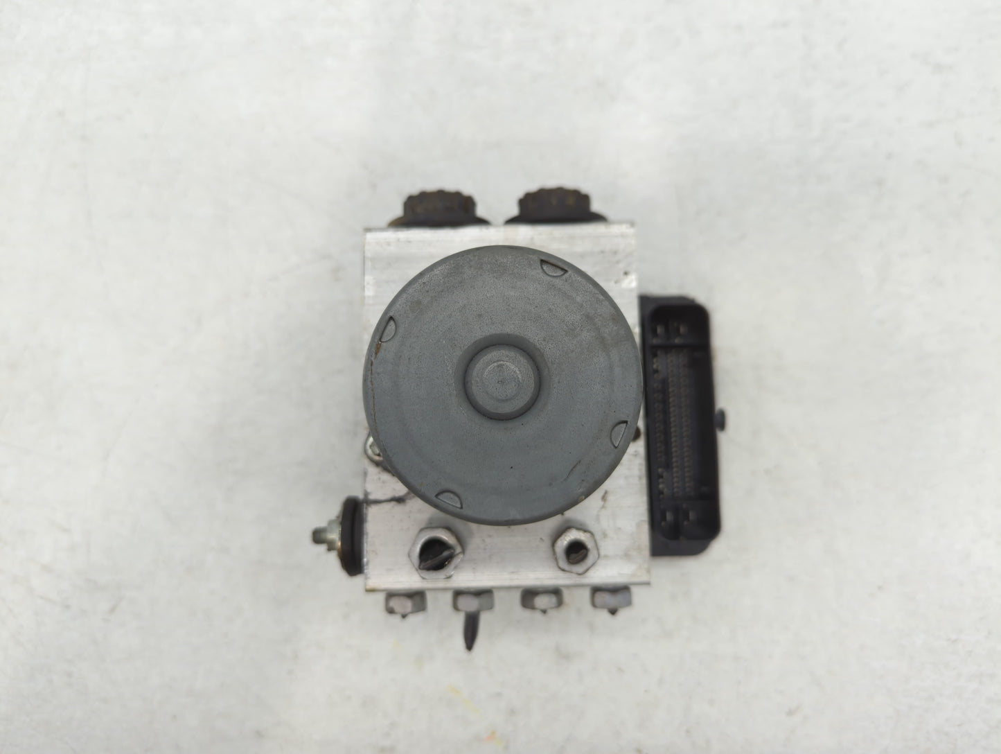 2018 Ford F-150 ABS Pump Control Module Replacement P/N:JL34-2B373-AH Fits OEM Used Auto Parts - Oemusedautoparts1.com