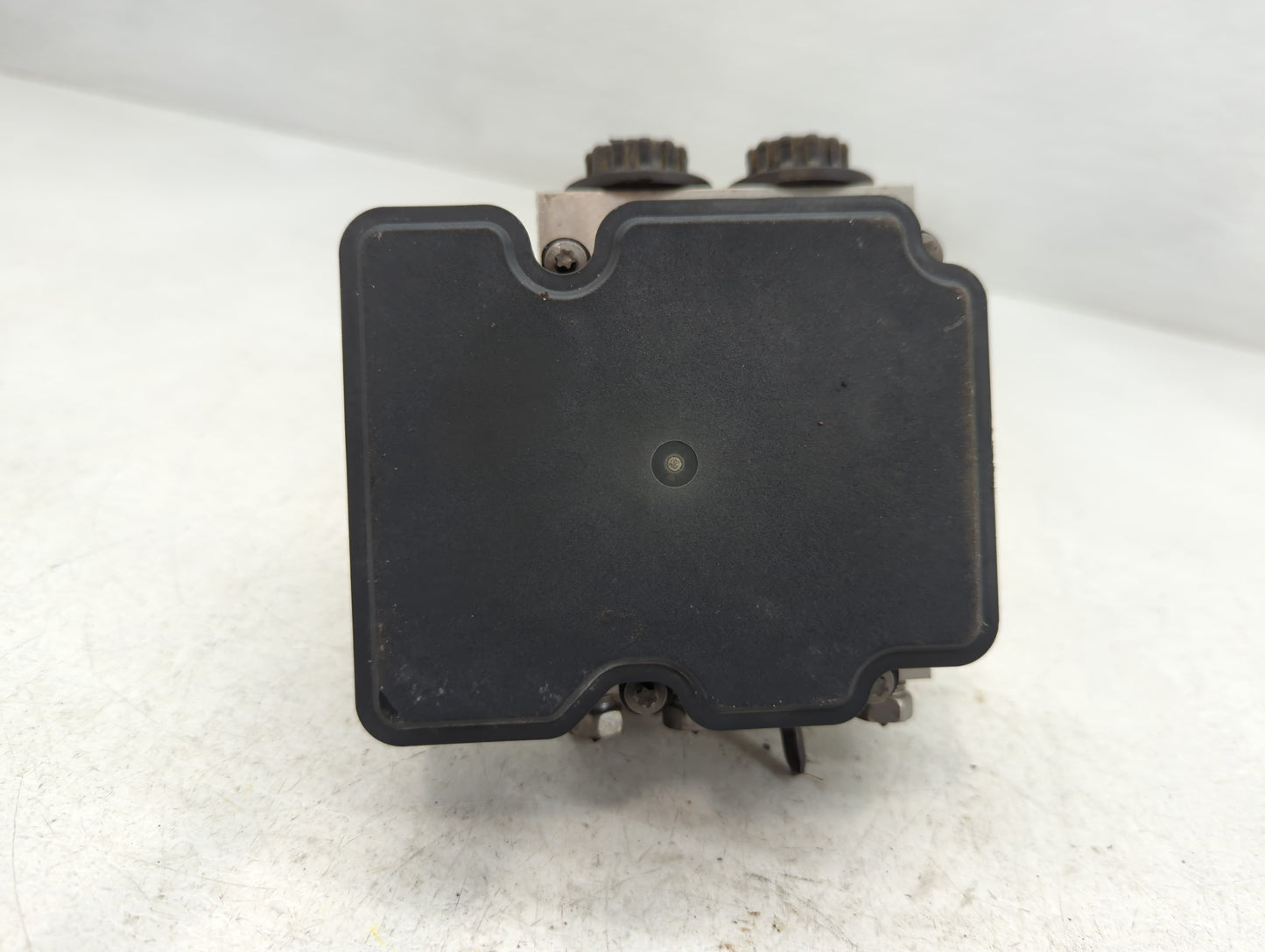 2018 Ford F-150 ABS Pump Control Module Replacement P/N:JL34-2B373-AH Fits OEM Used Auto Parts - Oemusedautoparts1.com