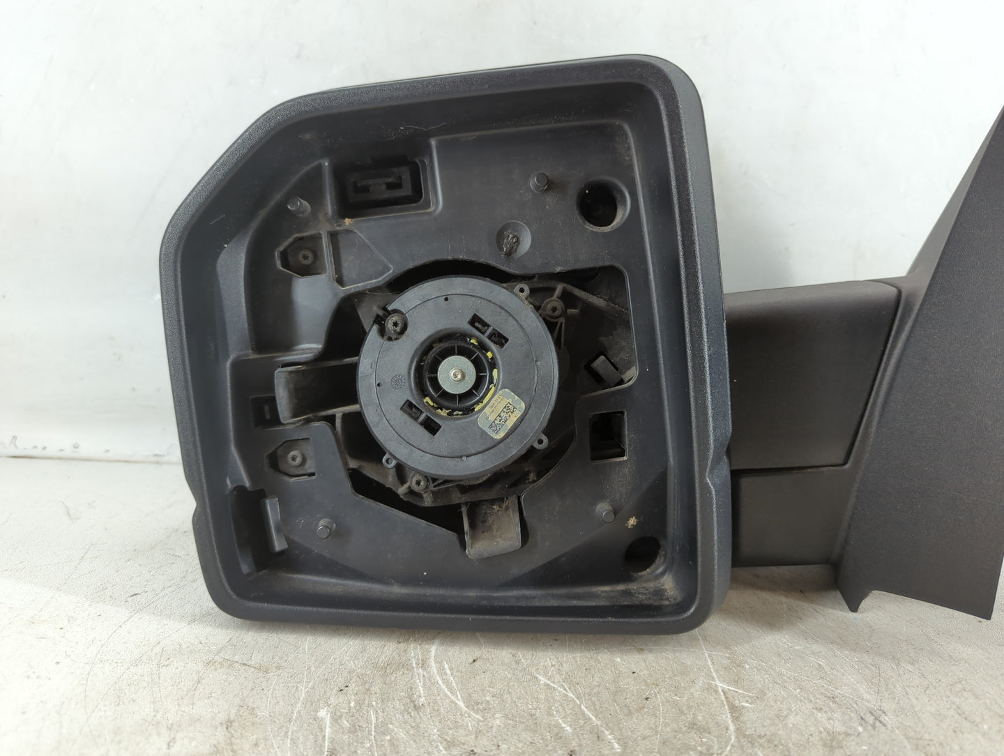 2018-2020 Ford F-150 Driver Side View Mirror - Left Door Mirror OEM Used - Oemusedautoparts1.com