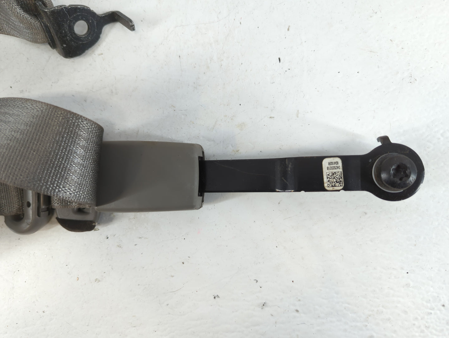 2018 Ford F-150 Passenger Rear Seatbelt Buckle - Oemusedautoparts1.com