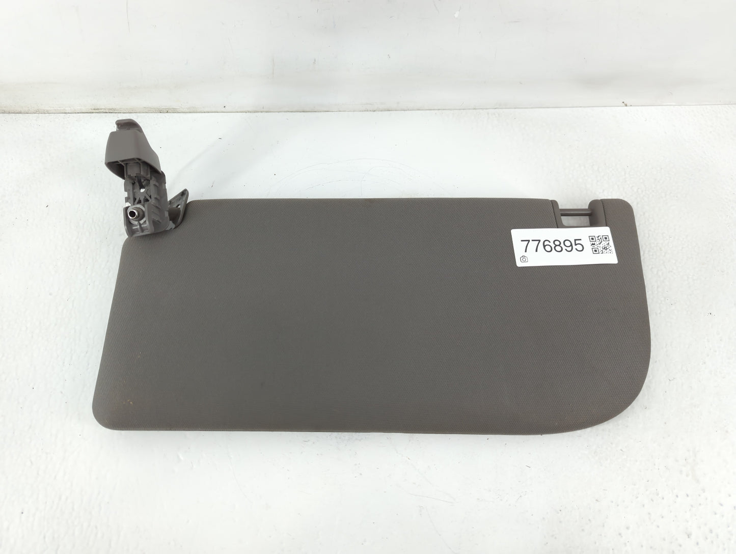 2018-2020 Ford F-150 Sun Visor Shade Replacement Driver Left Mirror Fits Fits 2018 2019 2020 OEM Used Auto Parts - Oemusedau