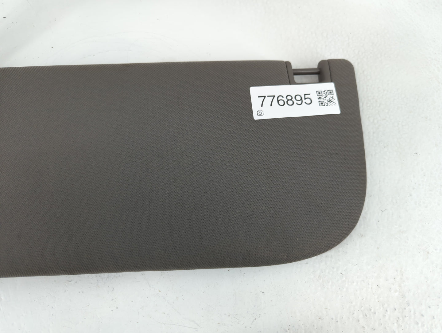 2018-2020 Ford F-150 Sun Visor Shade Replacement Driver Left Mirror Fits Fits 2018 2019 2020 OEM Used Auto Parts - Oemusedau