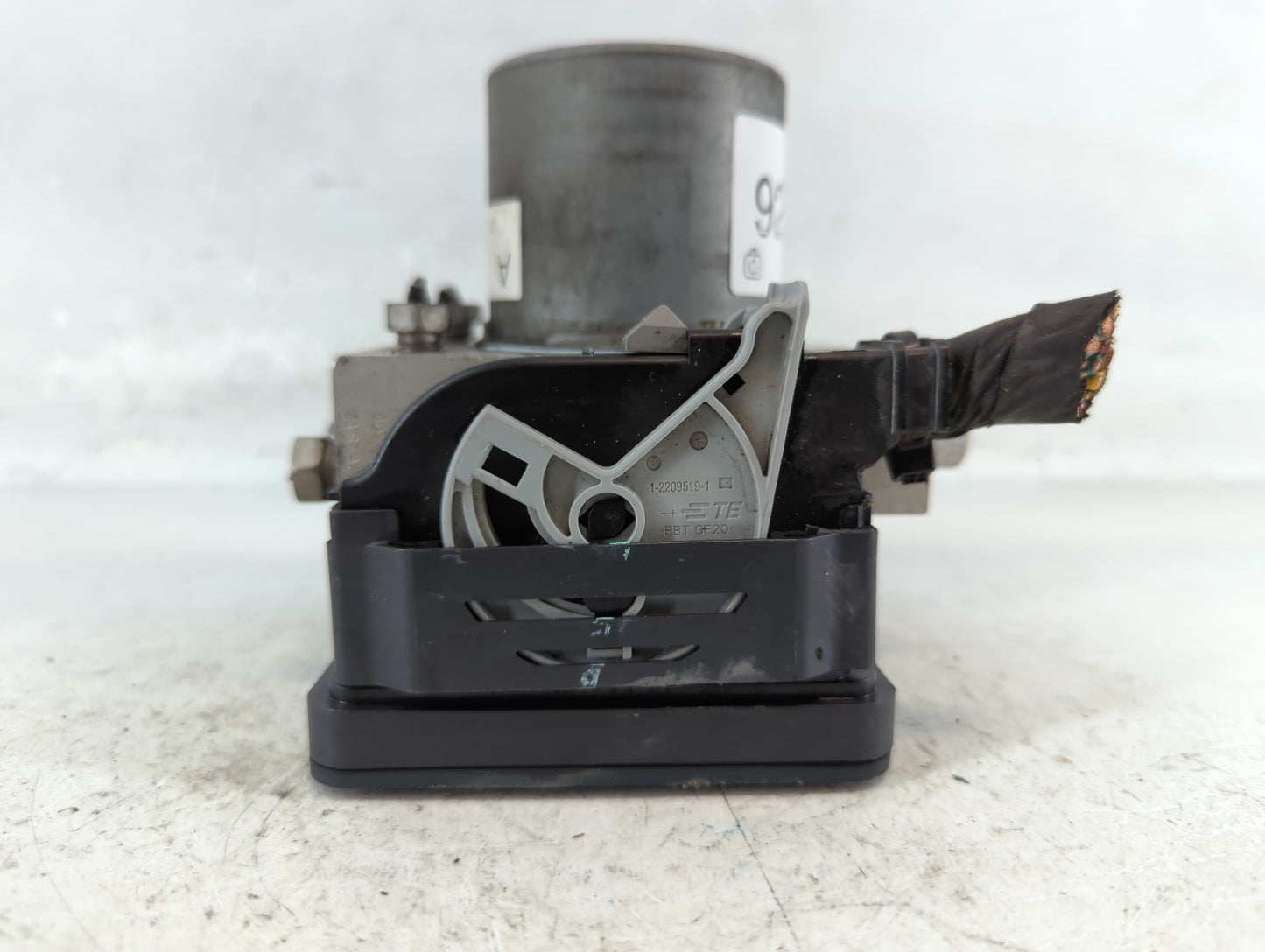 2018 Ford F-150 ABS Pump Control Module Replacement P/N:JL34-2B373-AK Fits OEM Used Auto Parts - Oemusedautoparts1.com