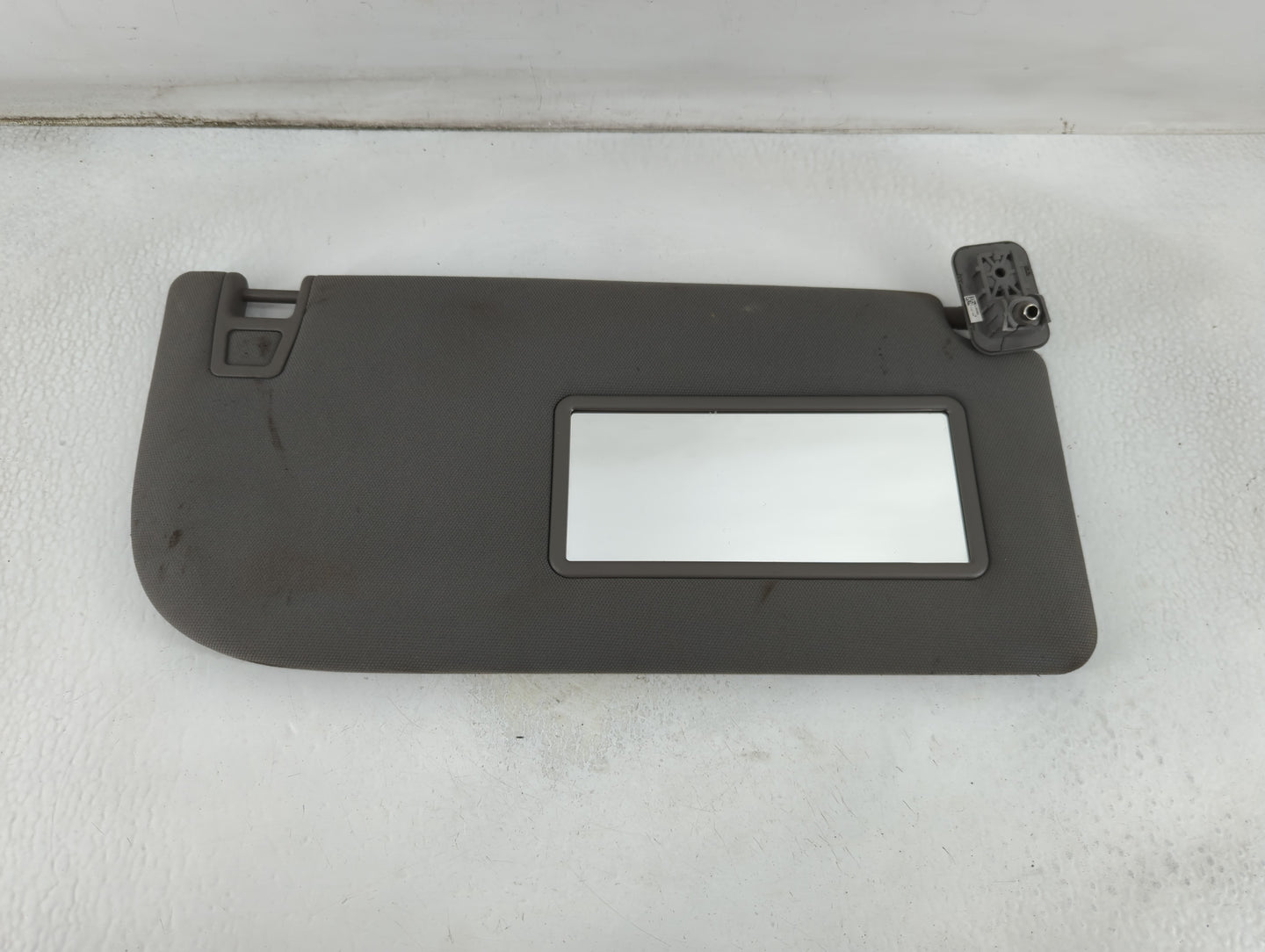 2018-2020 Ford F-150 Sun Visor Shade Replacement Passenger Right Mirror Fits Fits 2018 2019 2020 OEM Used Auto Parts - Oemus