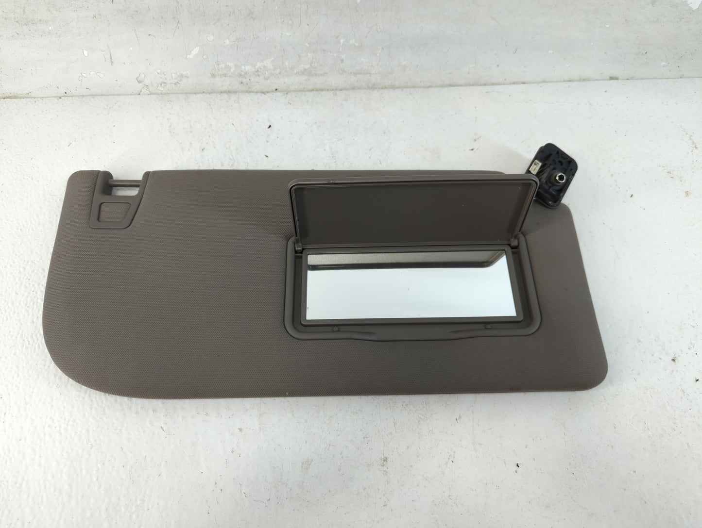 2018-2020 Ford F-150 Sun Visor Shade Replacement Passenger Right Mirror Fits Fits 2018 2019 2020 OEM Used Auto Parts - Oemus