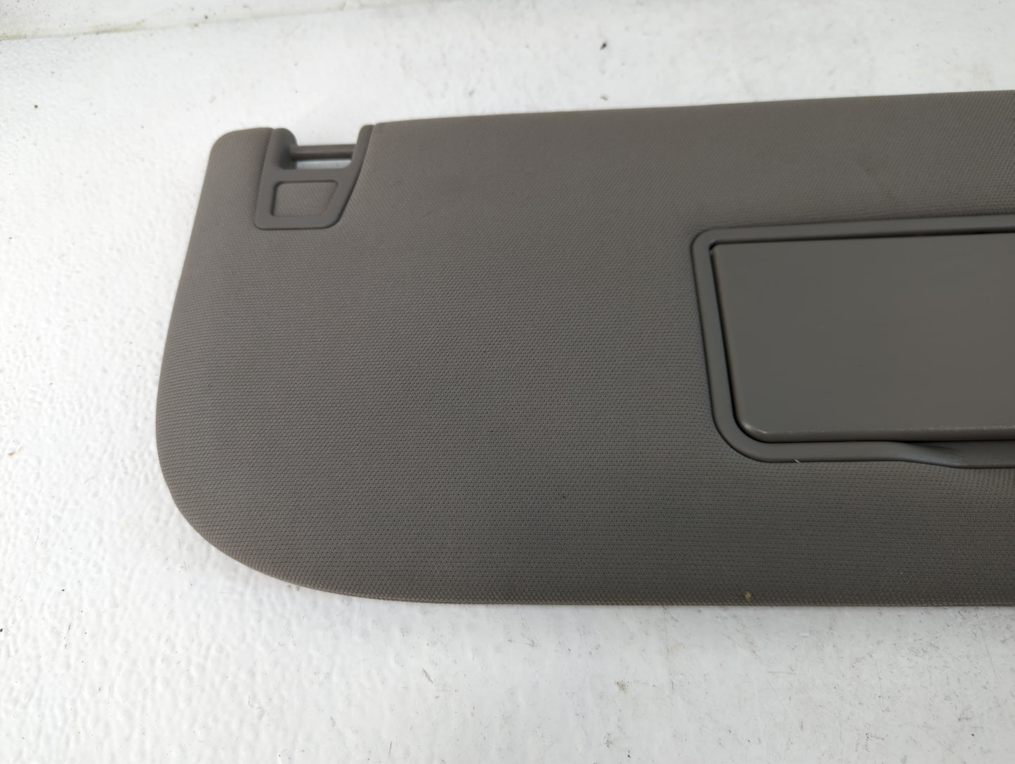 2018-2020 Ford F-150 Sun Visor Shade Replacement Passenger Right Mirror Fits Fits 2018 2019 2020 OEM Used Auto Parts - Oemus