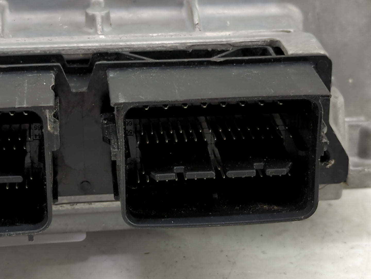 2017-2019 Ford F-350 Super Duty PCM Engine Control Computer ECU ECM PCU OEM P/N:0 281 333 295 HC3A-12B684-BA Fits OEM Used A