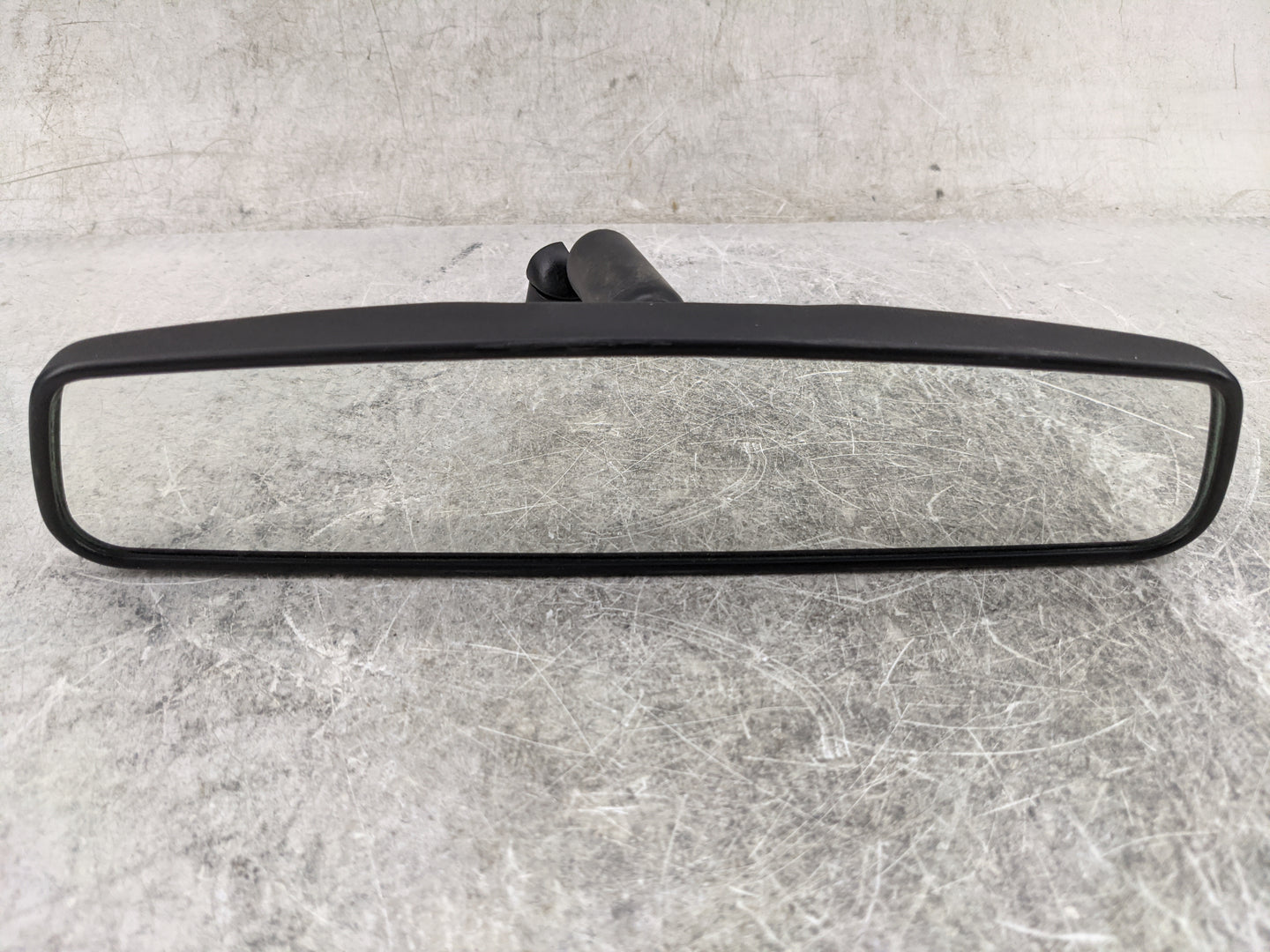 2018 Ford F150 Interior Rear View Mirror Replacement OEM P/N:011083 Fits OEM Used Auto Parts - Oemusedautoparts1.com