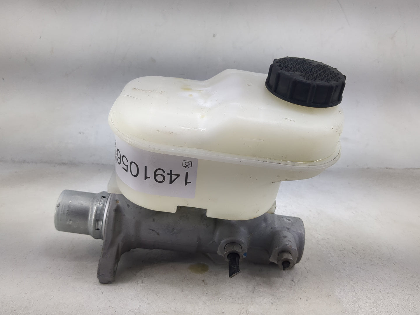Ford F150 Brake Master Cylinder 1491056 - Oemusedautoparts1.com