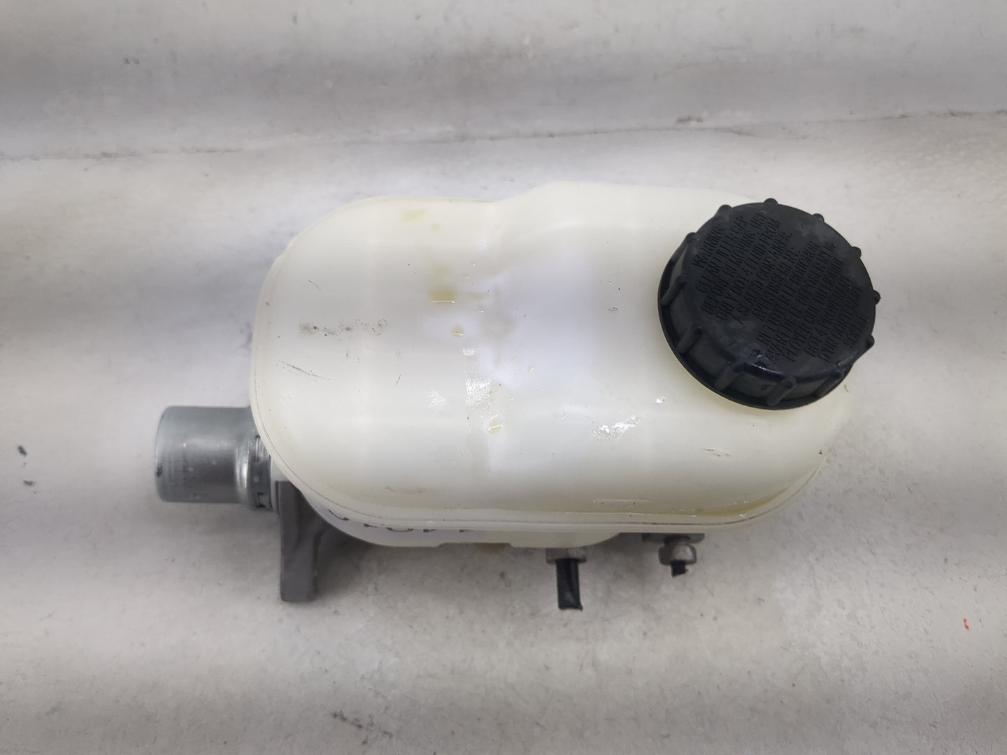 Ford F150 Brake Master Cylinder 1491056 - Oemusedautoparts1.com