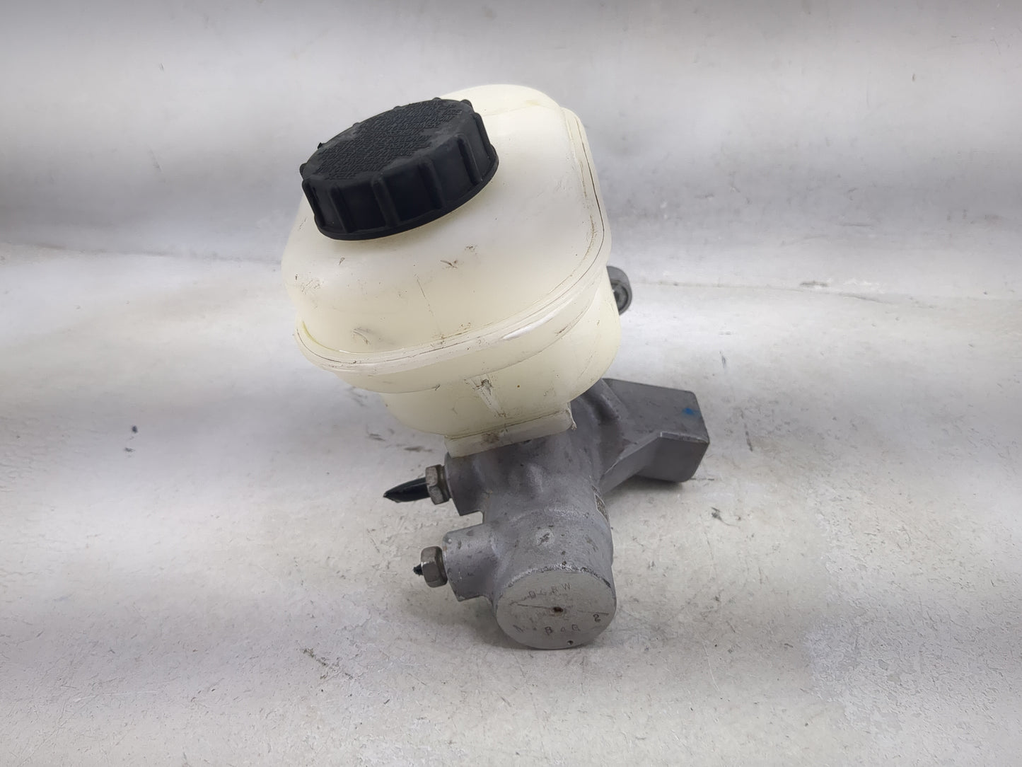 Ford F150 Brake Master Cylinder 1491056 - Oemusedautoparts1.com