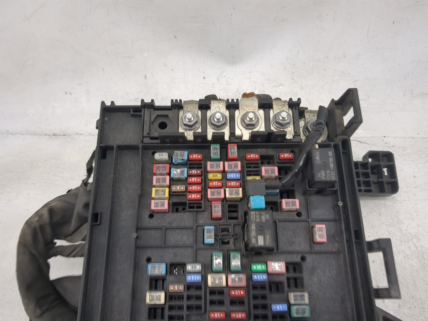 2018 Ford F150 Fusebox Fuse Box Panel Relay Module P/N:8T2T-14B192-AB Fits OEM Used Auto Parts - Oemusedautoparts1.com