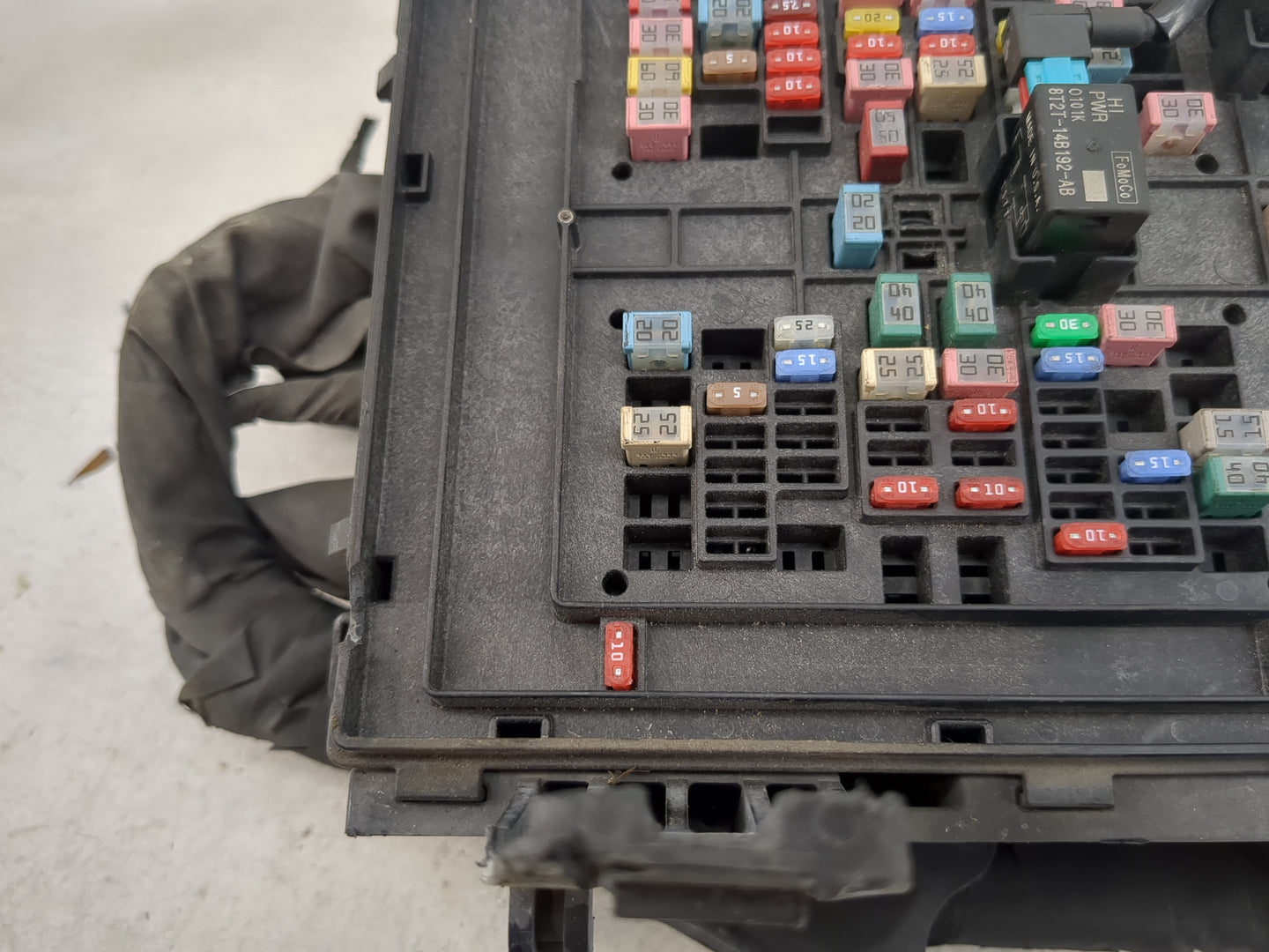 2018 Ford F150 Fusebox Fuse Box Panel Relay Module P/N:8T2T-14B192-AB Fits OEM Used Auto Parts - Oemusedautoparts1.com